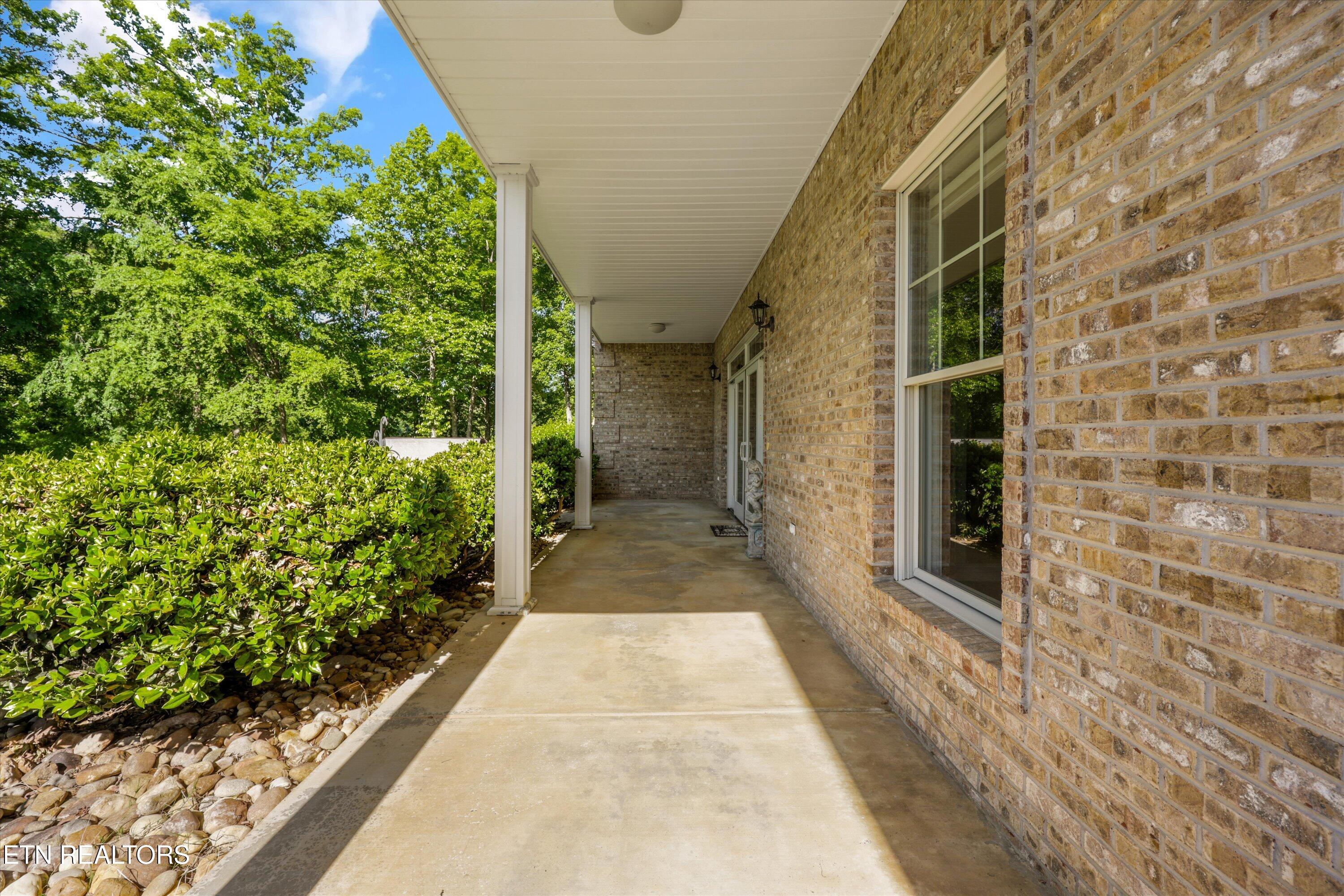 2177 Riverview Drive Dandridge TN 37725