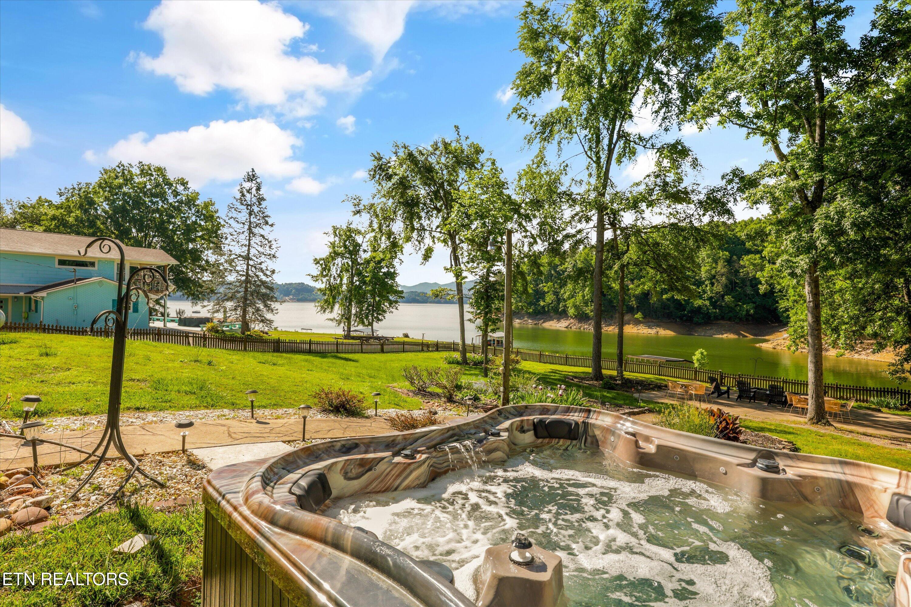 2177 Riverview Drive Dandridge TN 37725