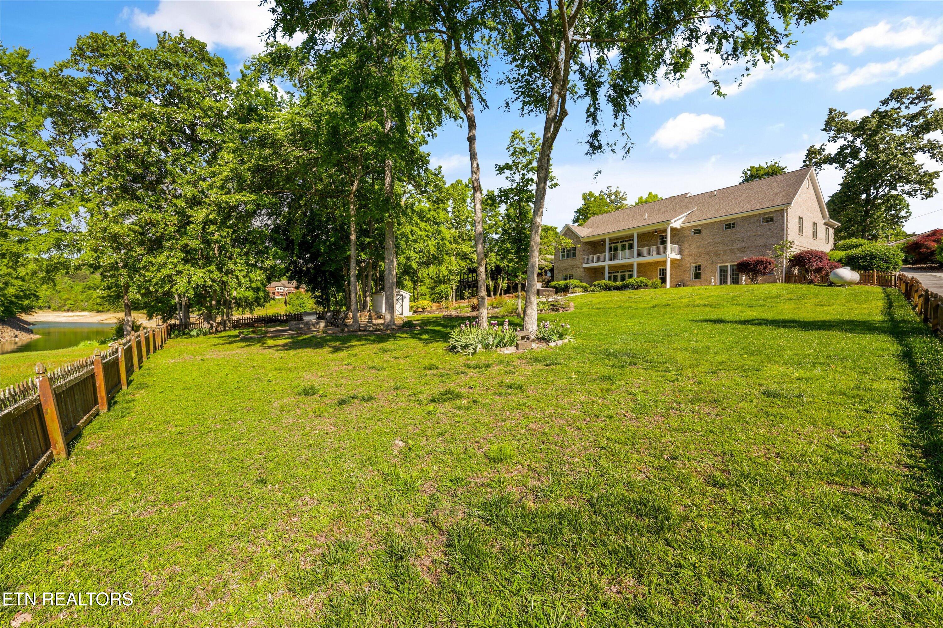 2177 Riverview Drive Dandridge TN 37725