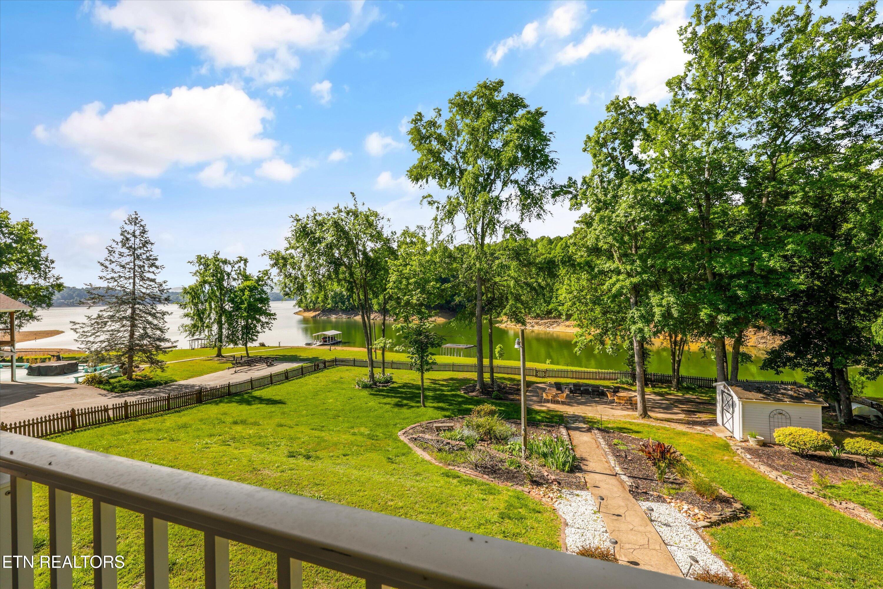 2177 Riverview Drive Dandridge TN 37725