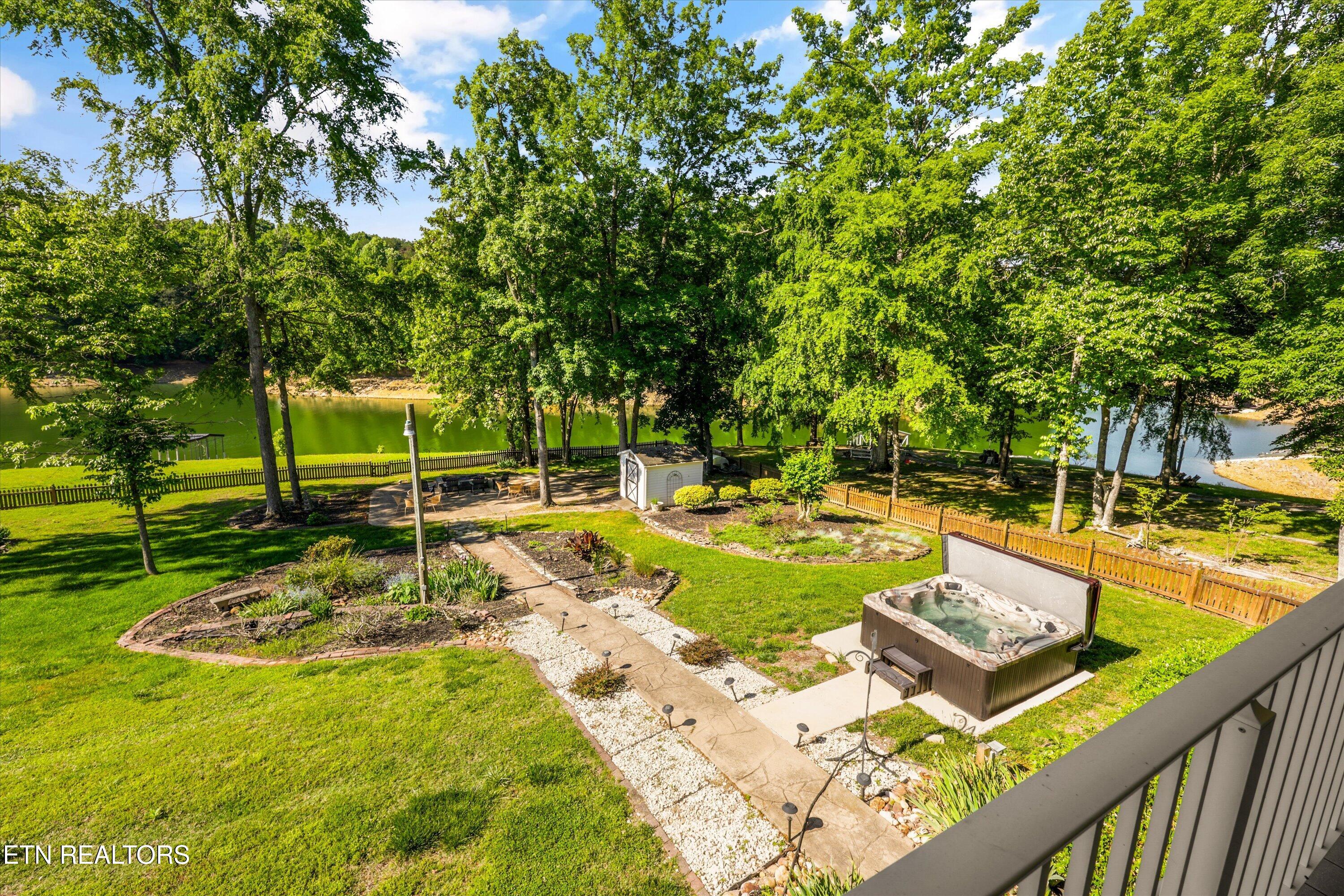2177 Riverview Drive Dandridge TN 37725