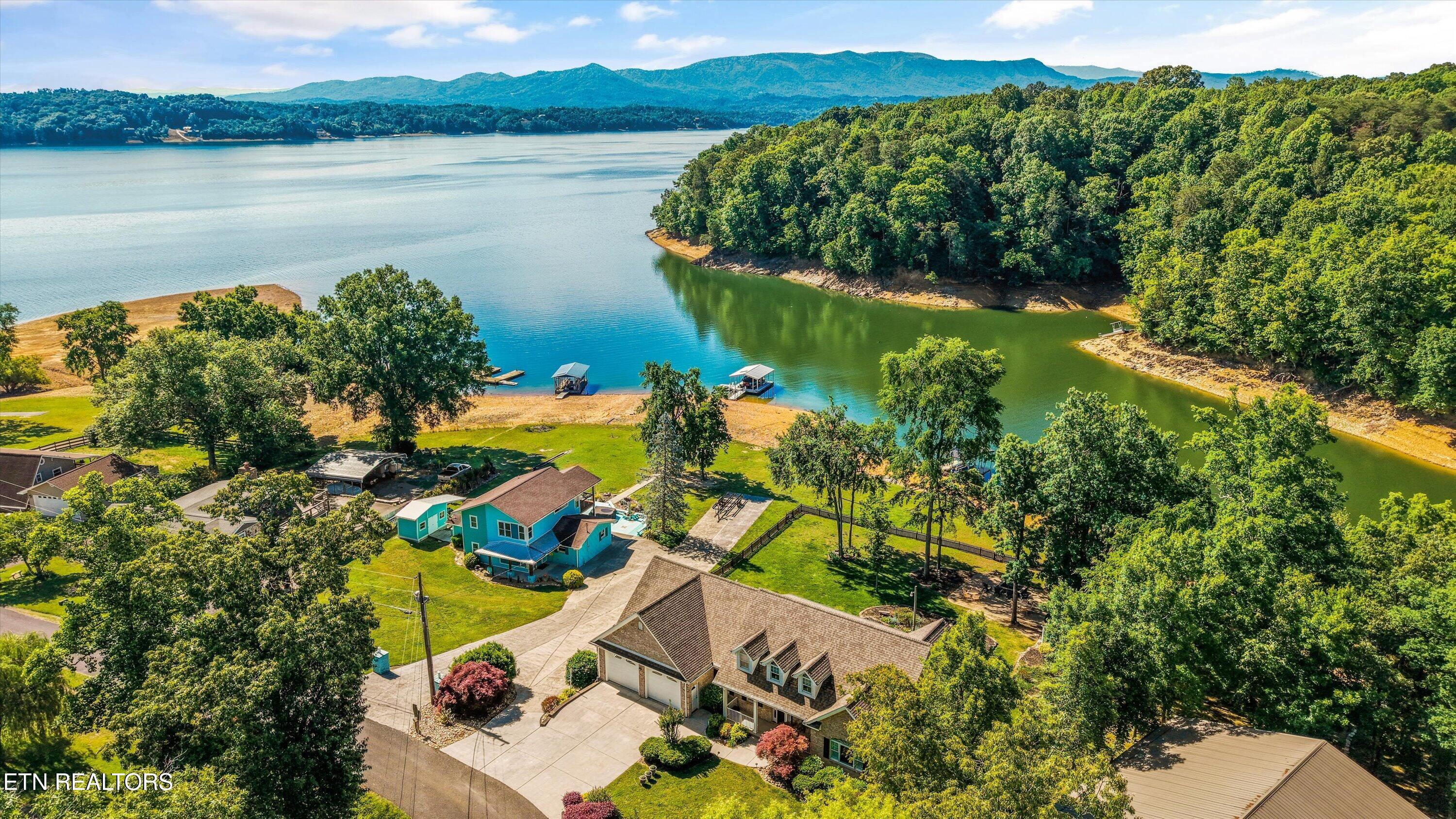 2177 Riverview Drive Dandridge TN 37725