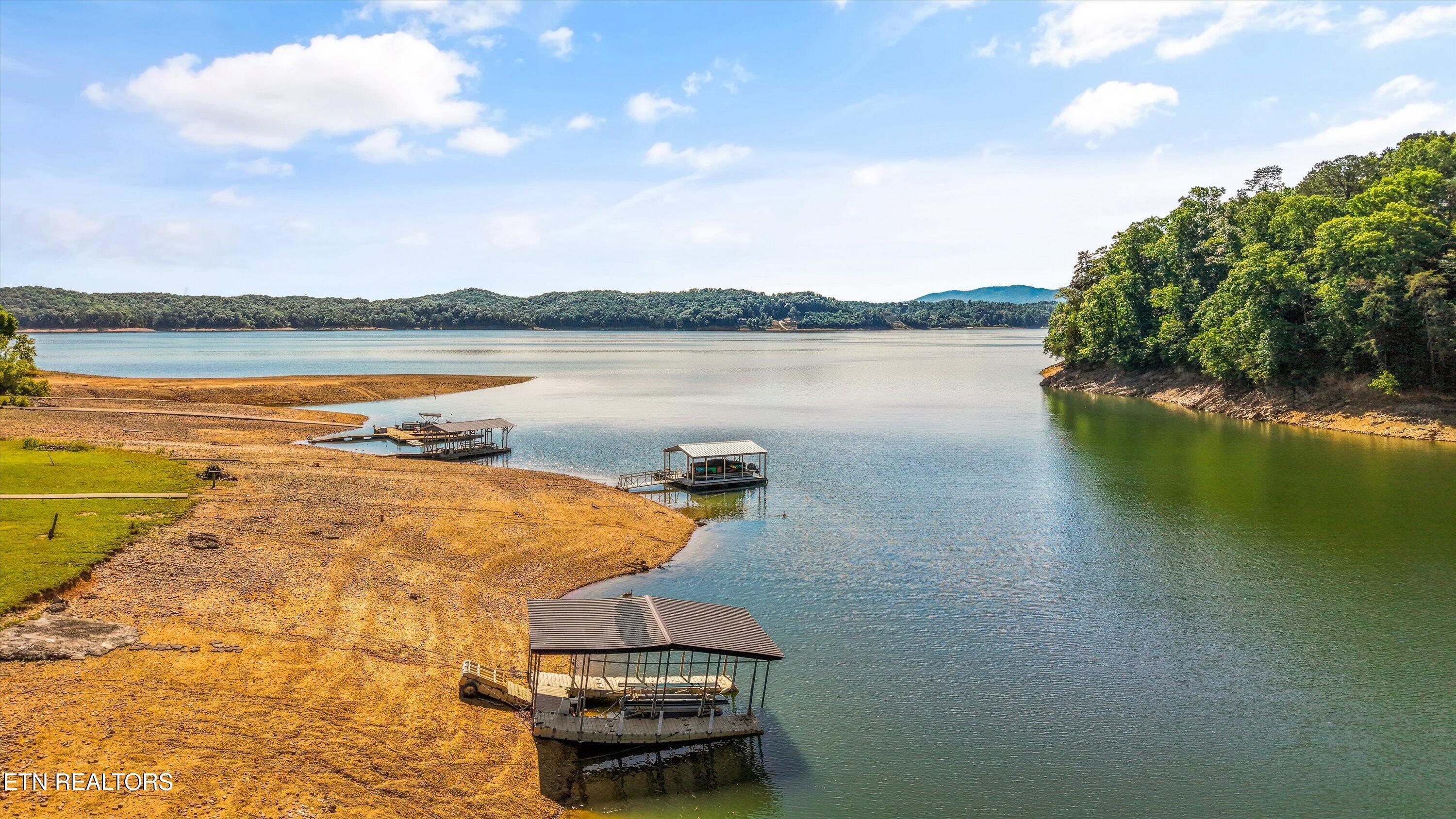 2177 Riverview Drive Dandridge TN 37725