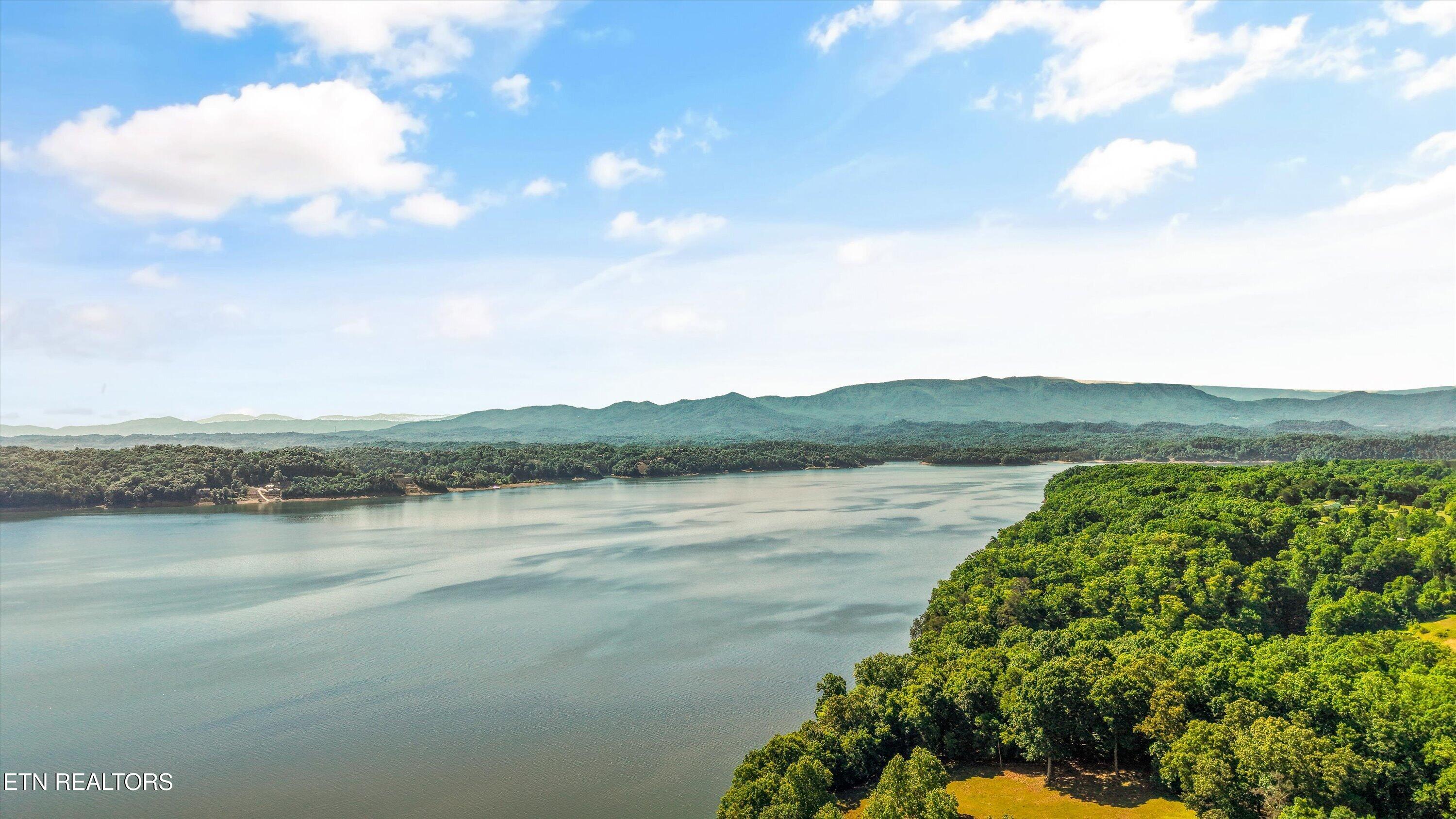 2177 Riverview Drive Dandridge TN 37725