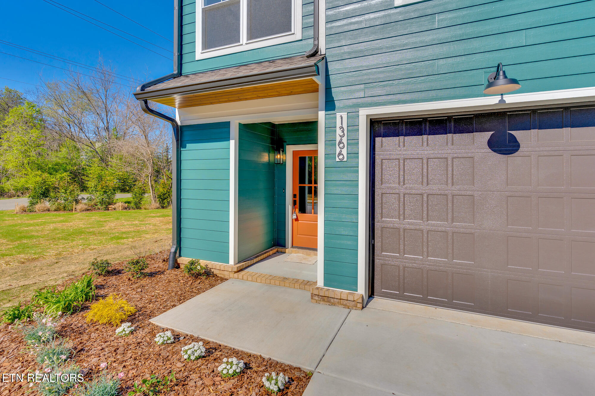 1366 Thomas Avenue Chattanooga TN 37409