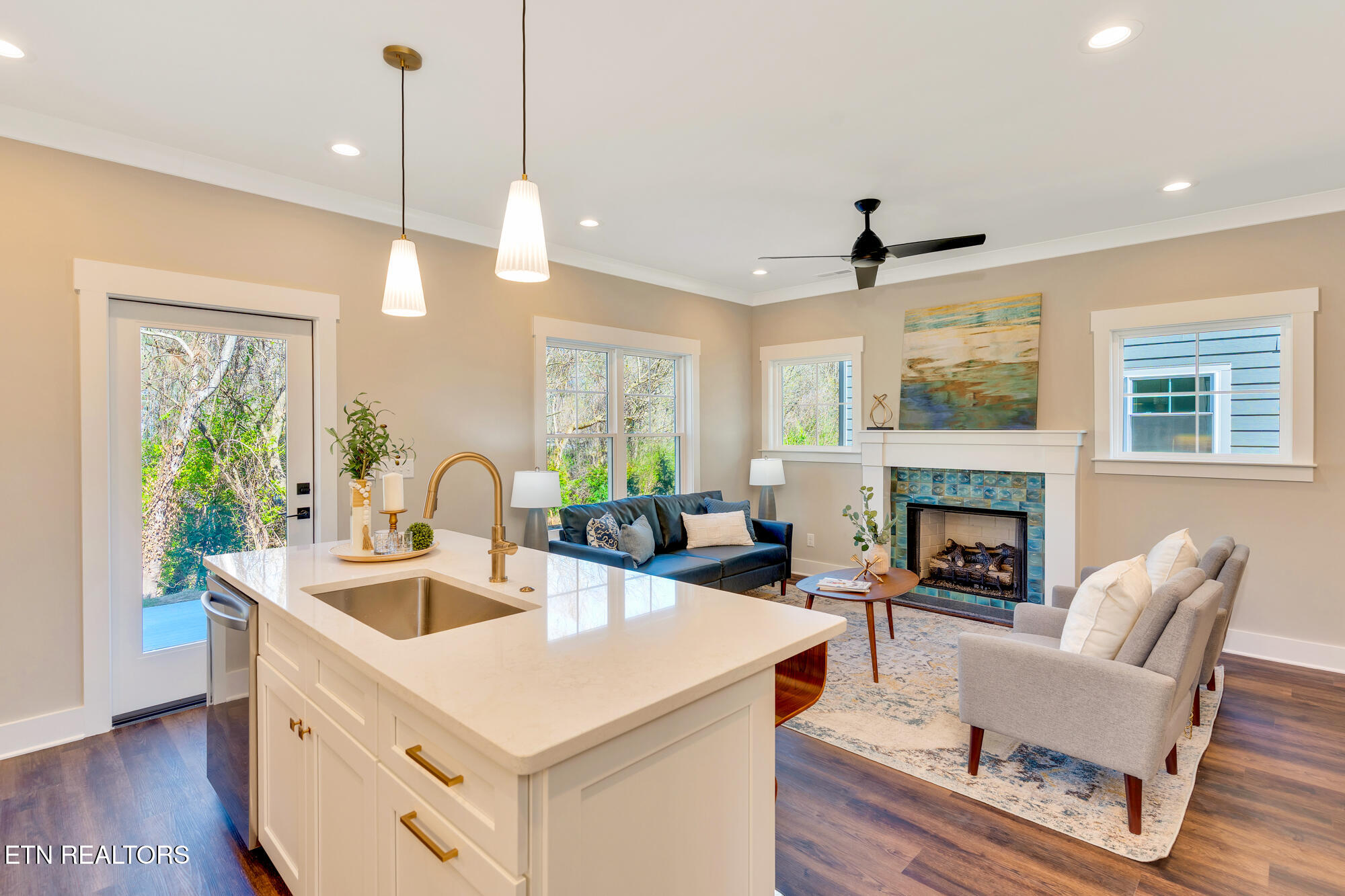 1366 Thomas Avenue Chattanooga TN 37409
