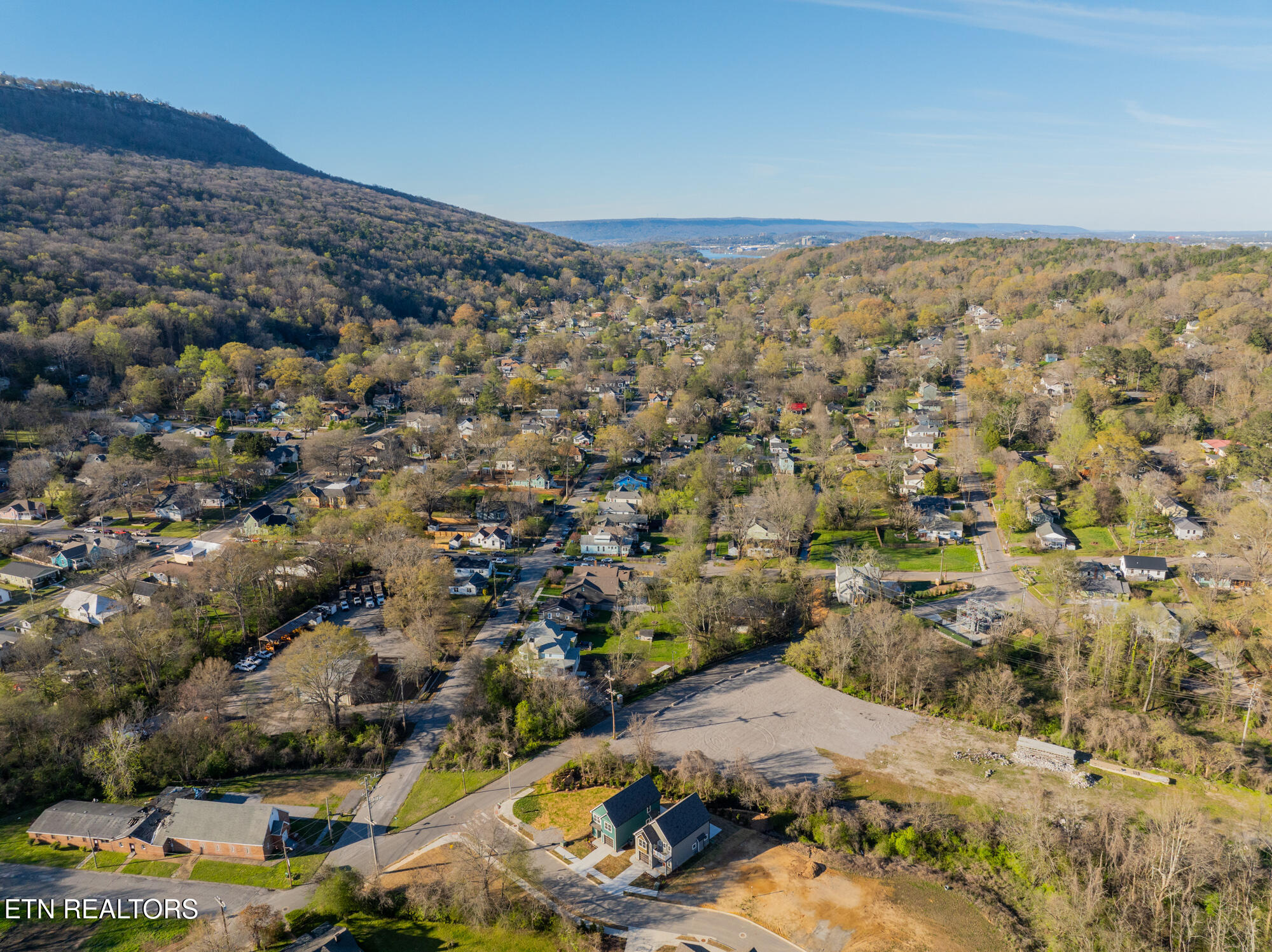 1366 Thomas Avenue Chattanooga TN 37409