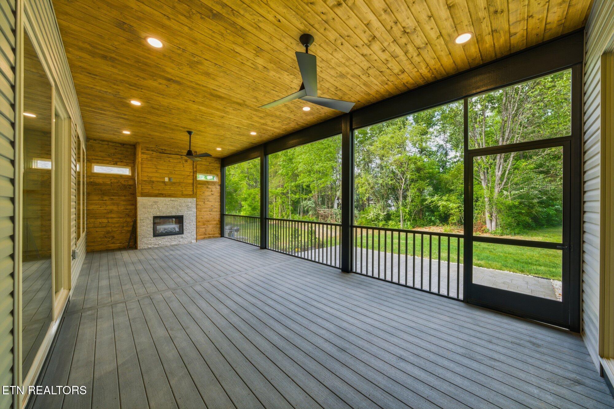 121 Ogana Way Loudon TN 37774