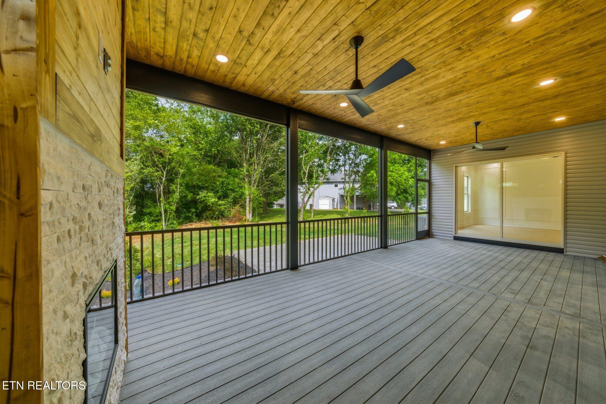 121 Ogana Way Loudon TN 37774