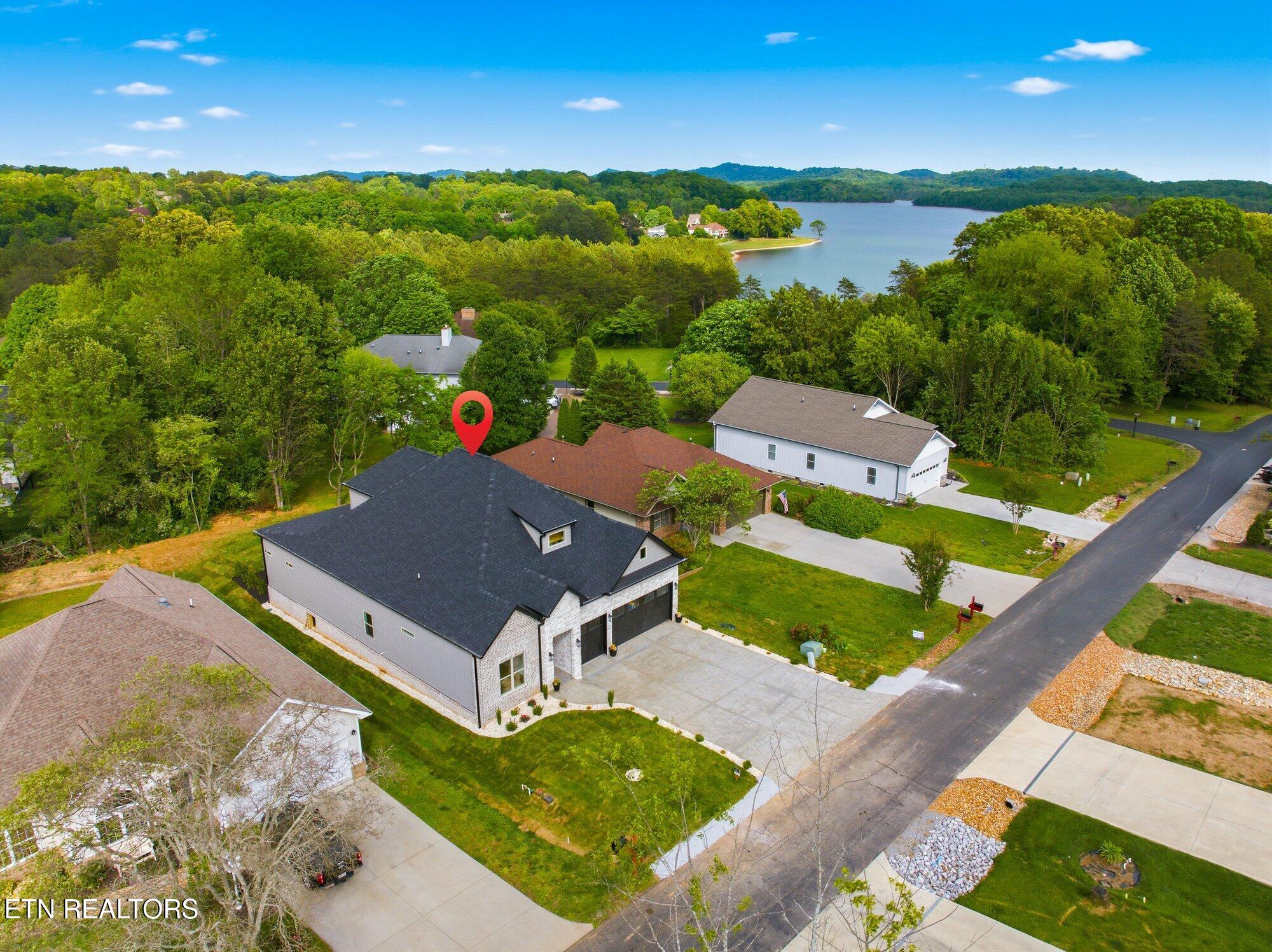 121 Ogana Way Loudon TN 37774