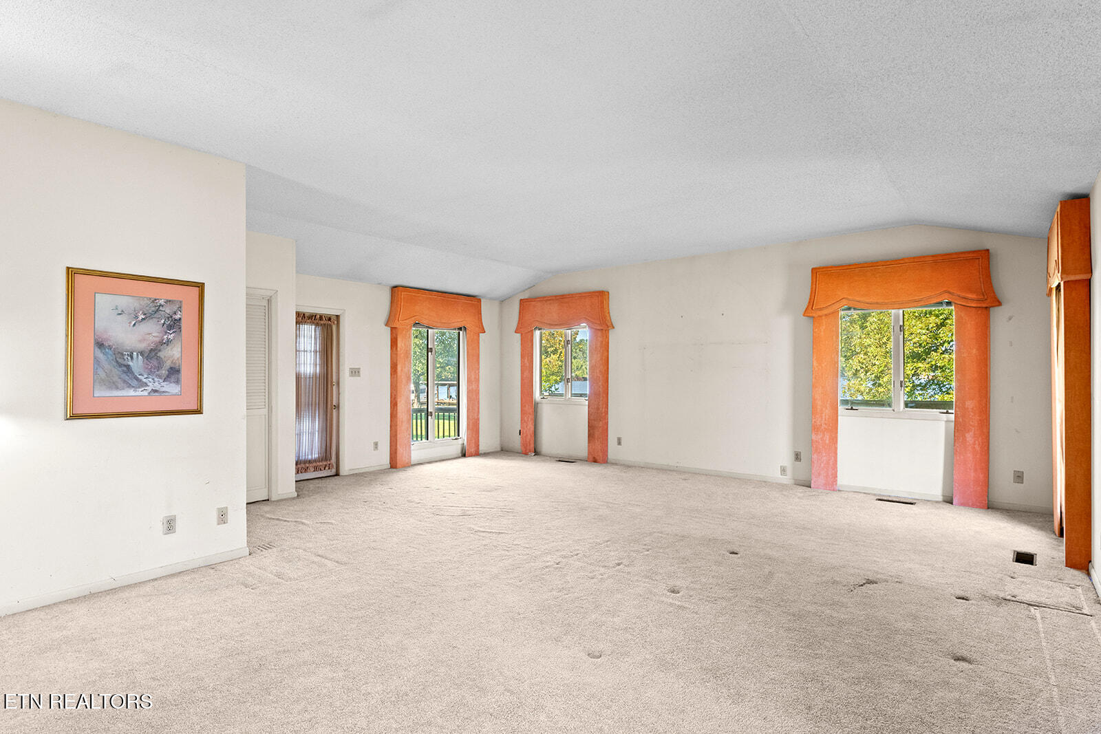 4827 Riversedge Road Louisville TN 37777