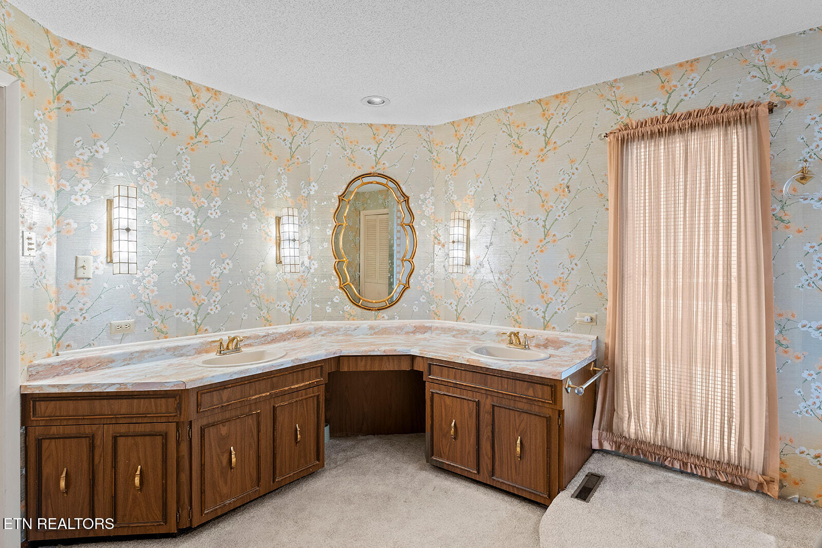 4827 Riversedge Road Louisville TN 37777