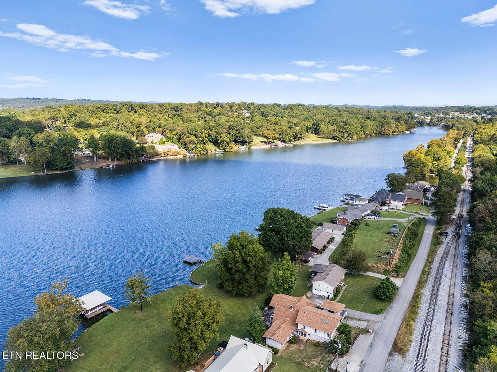 4827 Riversedge Road Louisville TN 37777