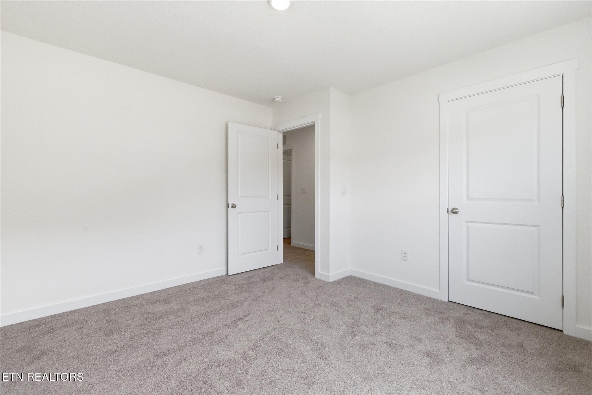 572 White Oak Lane Vonore TN 37885