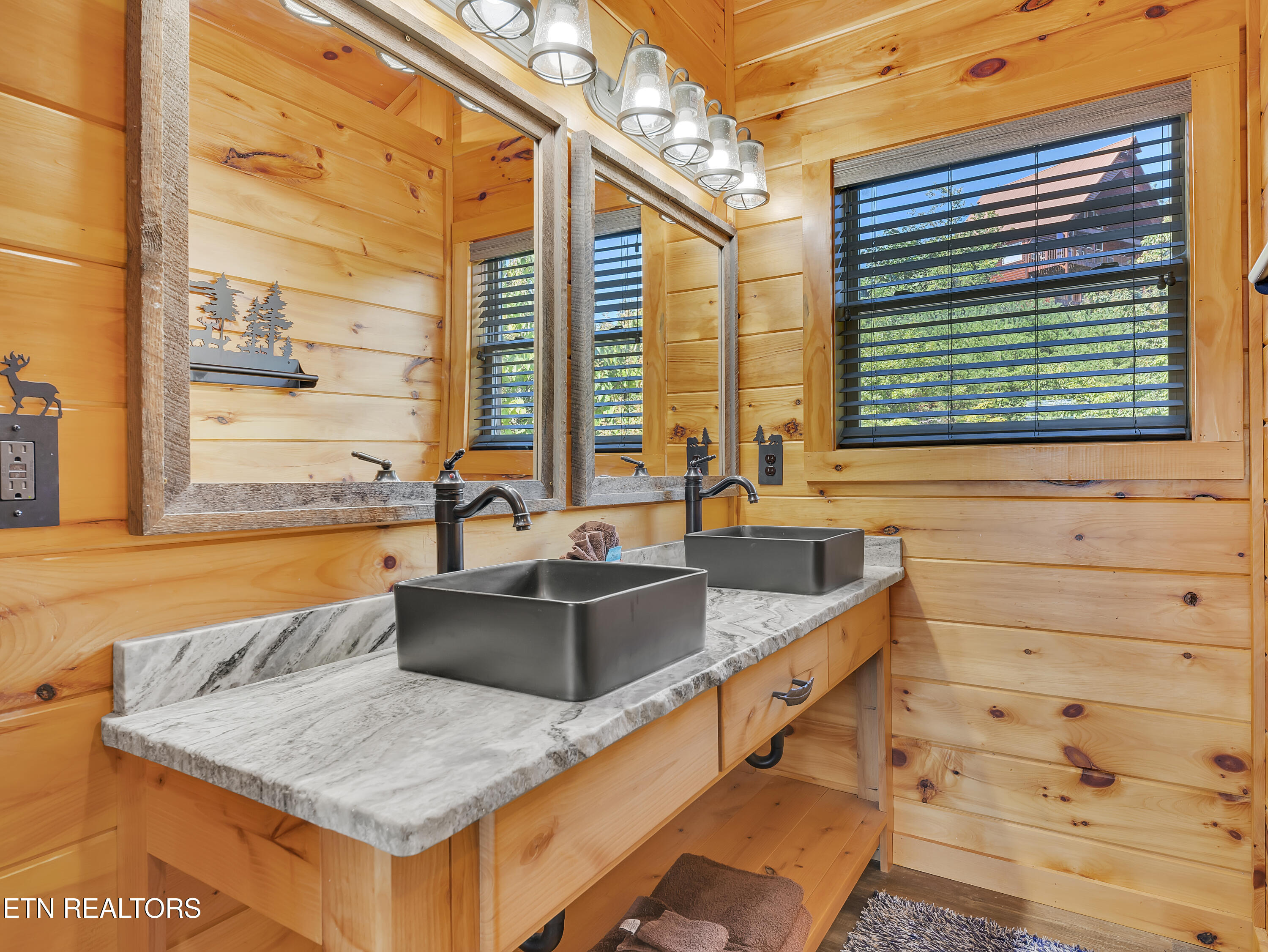 1876 Billard Way Sevierville TN 37876