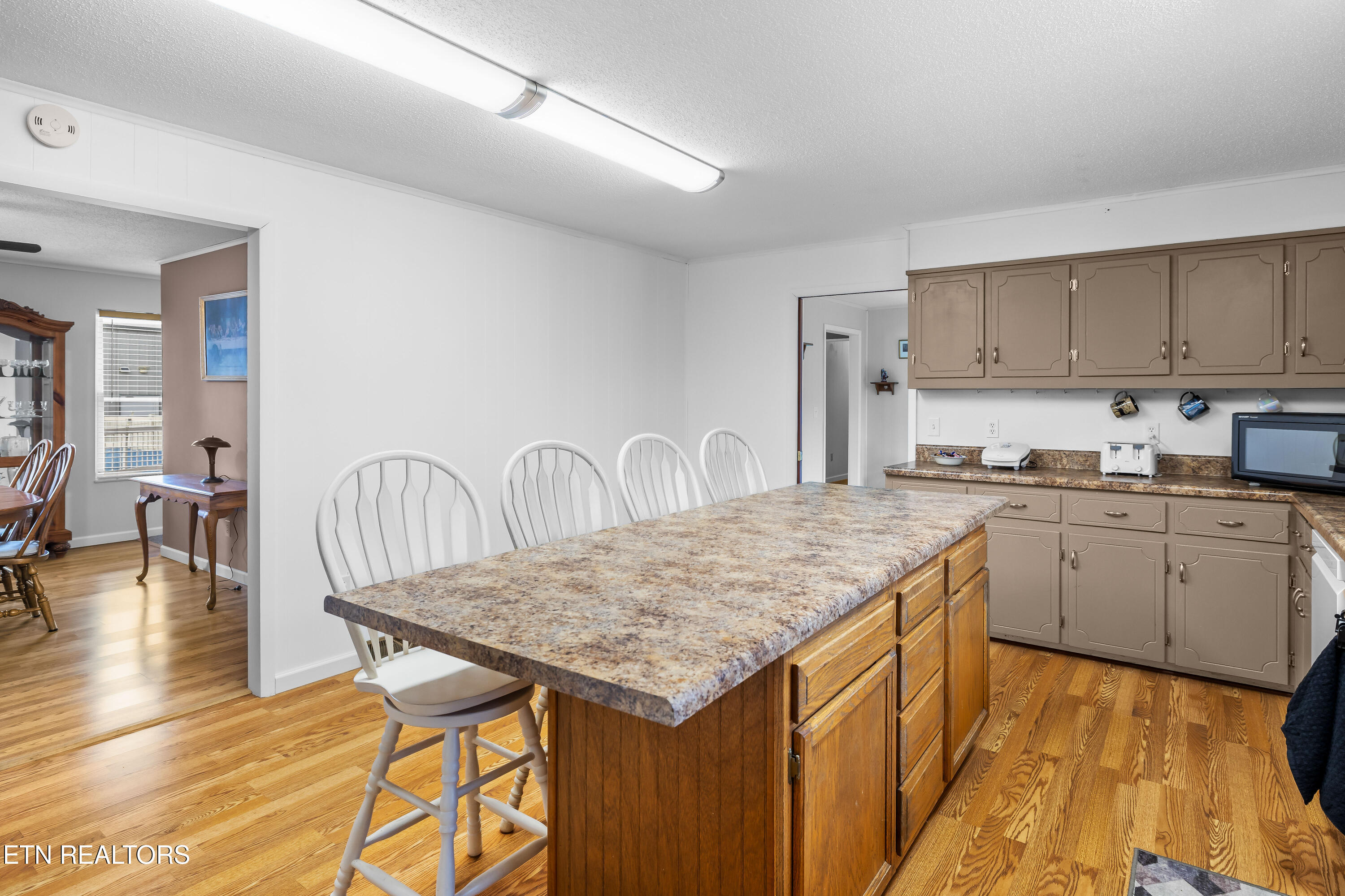 4918 Morganton Road Greenback TN 37742