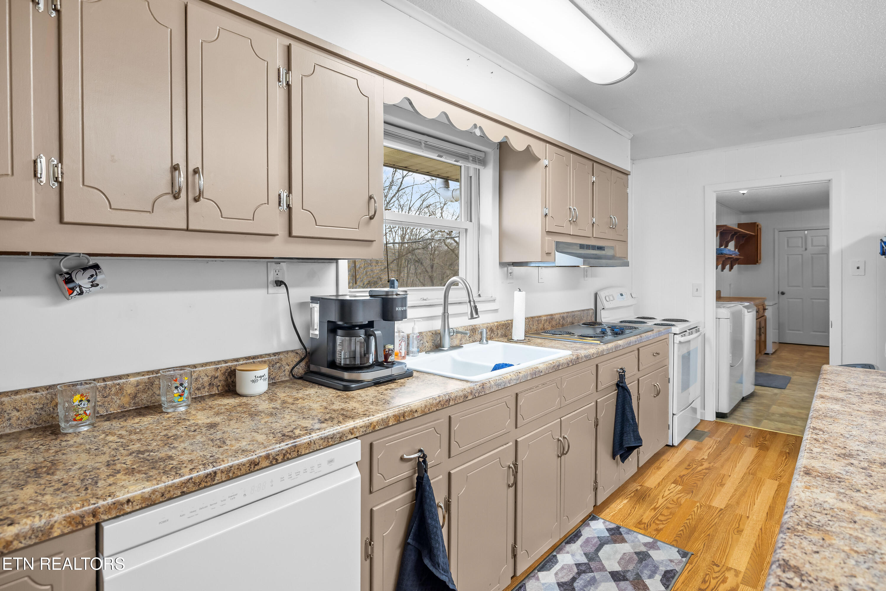 4918 Morganton Road Greenback TN 37742