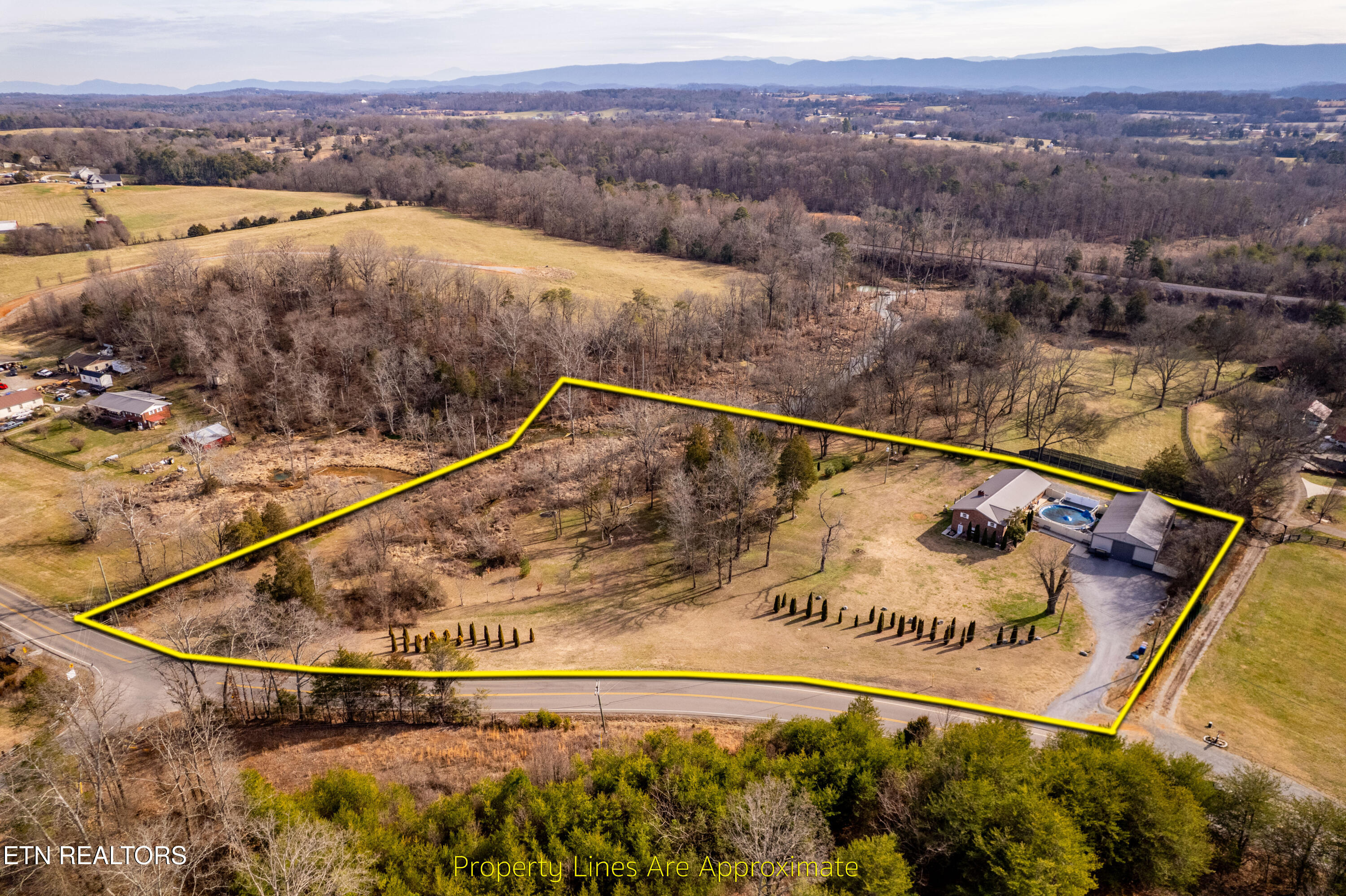4918 Morganton Road Greenback TN 37742