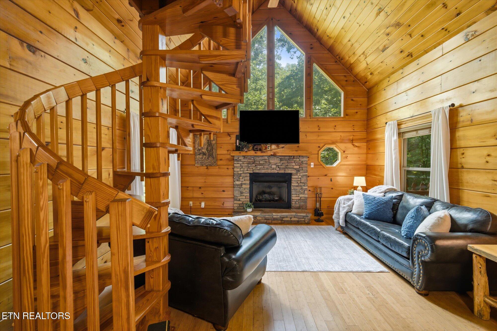 3163 Sourwood Way Sevierville TN 37862