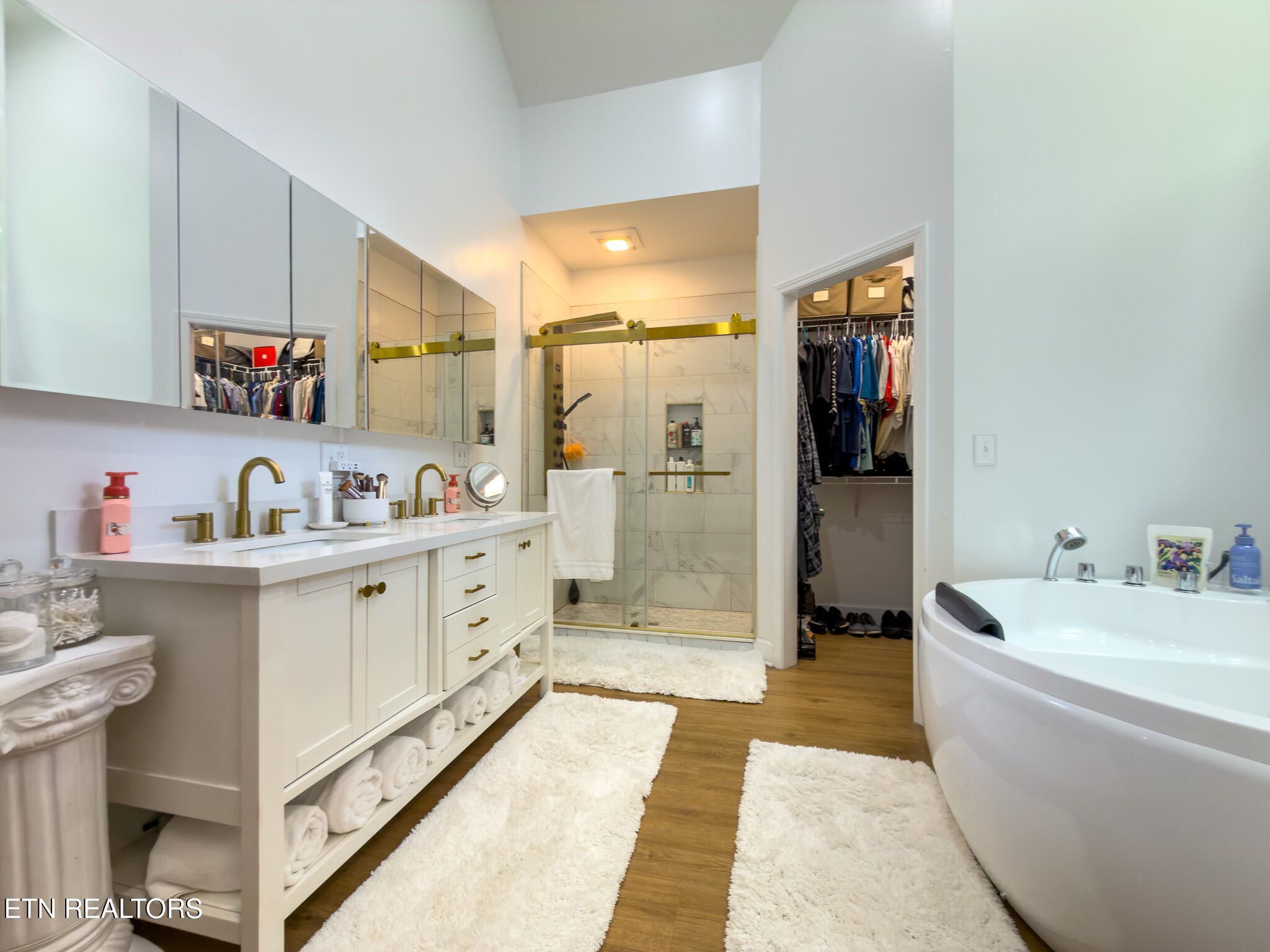 178 Chahyga Way Loudon TN 37774