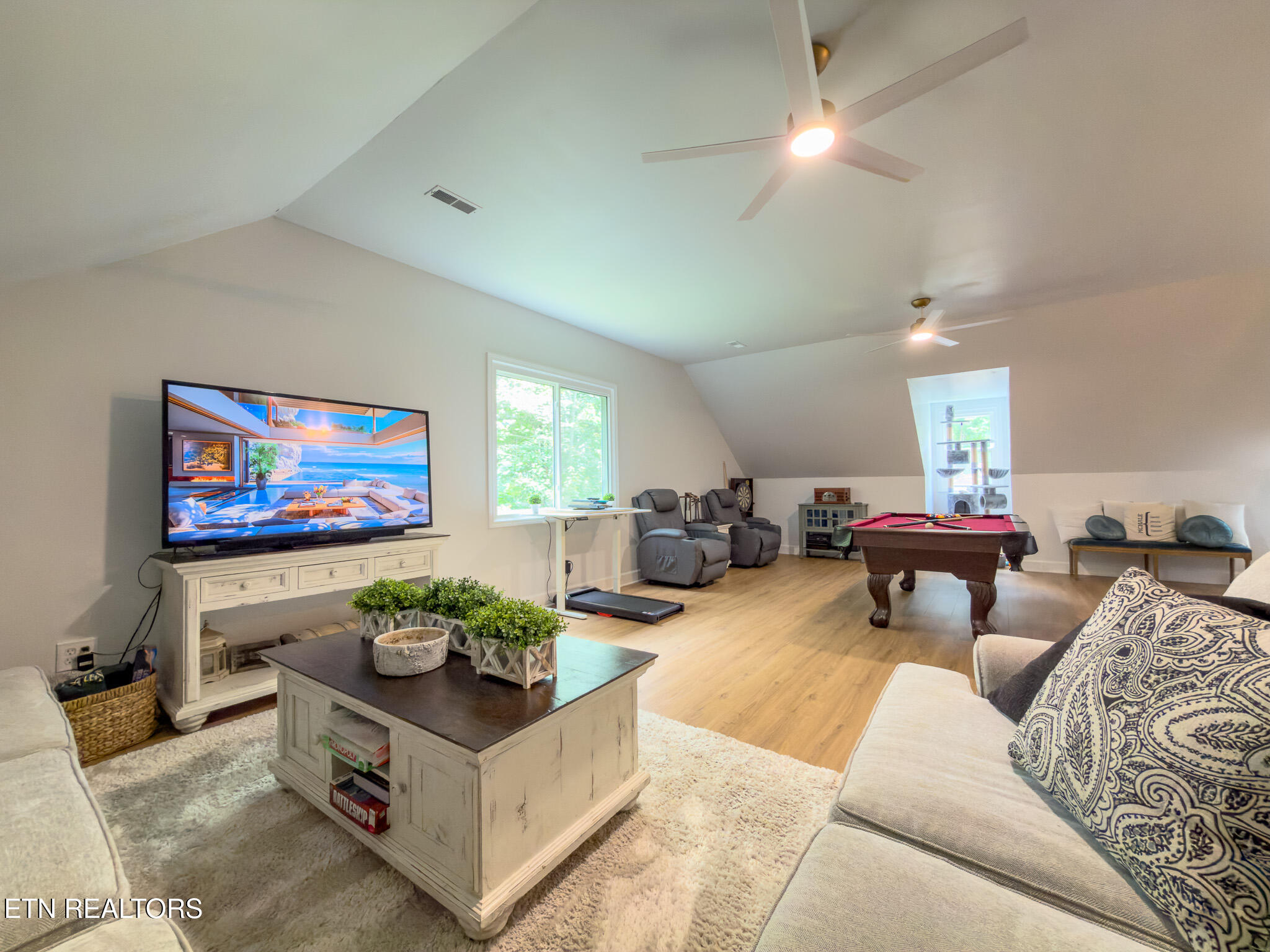178 Chahyga Way Loudon TN 37774