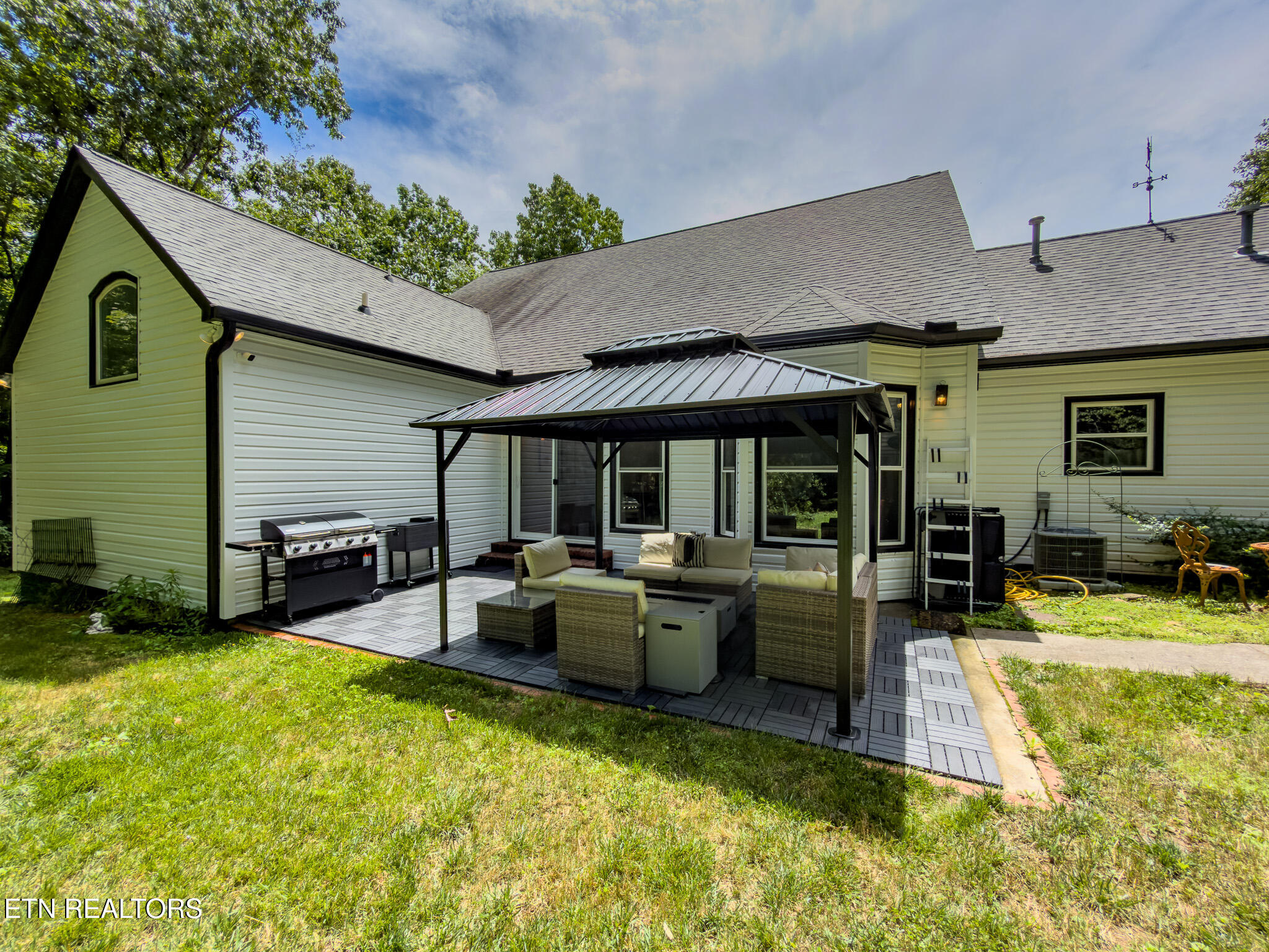 178 Chahyga Way Loudon TN 37774