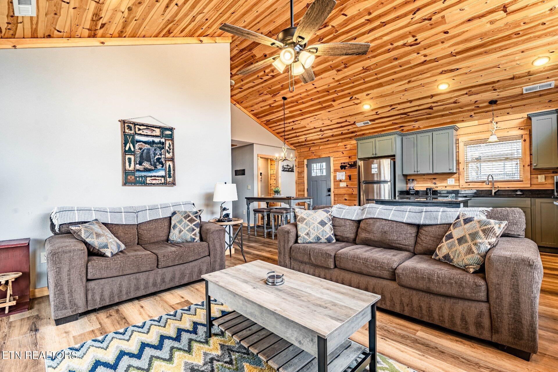 2104 Eagle Feather Drive Sevierville TN 37876