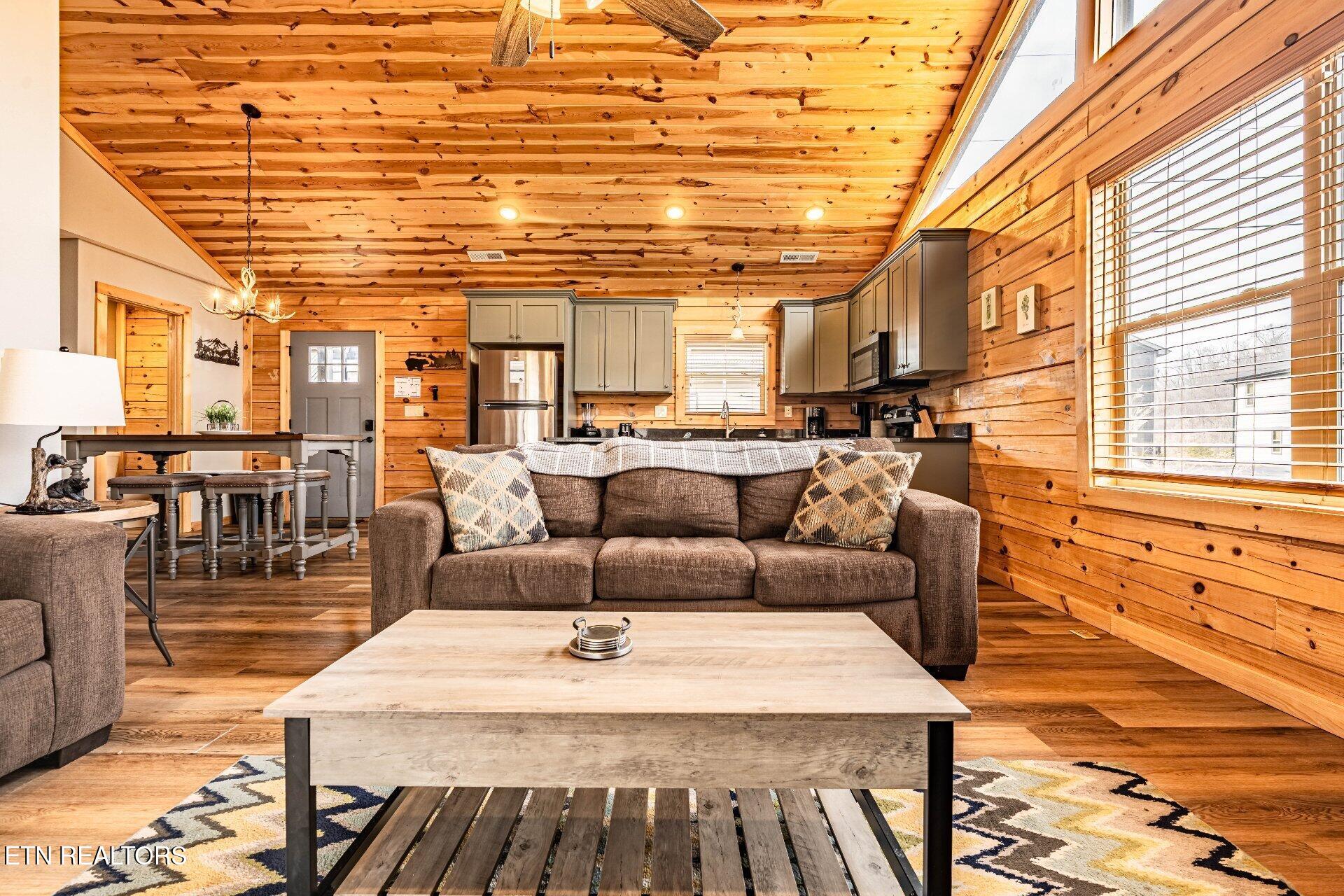 2104 Eagle Feather Drive Sevierville TN 37876