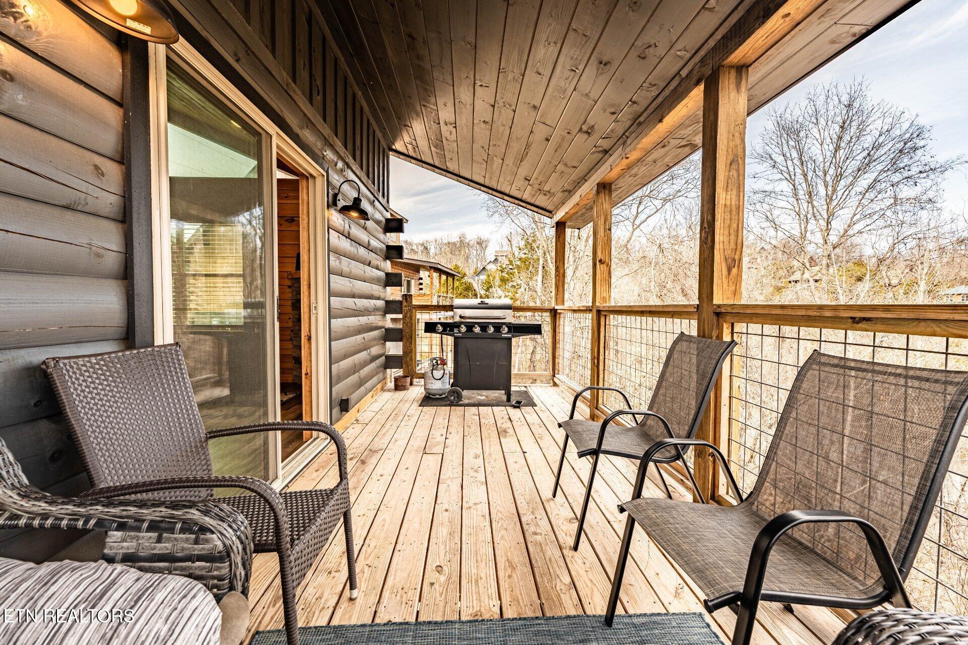 2104 Eagle Feather Drive Sevierville TN 37876