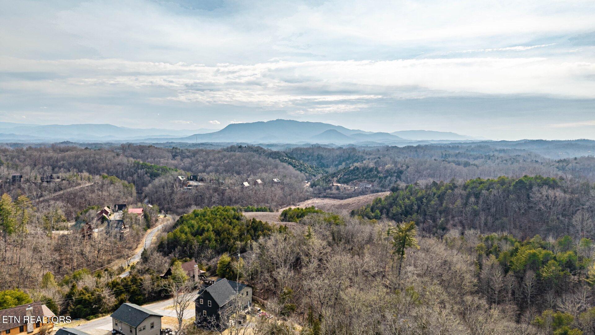 2104 Eagle Feather Drive Sevierville TN 37876