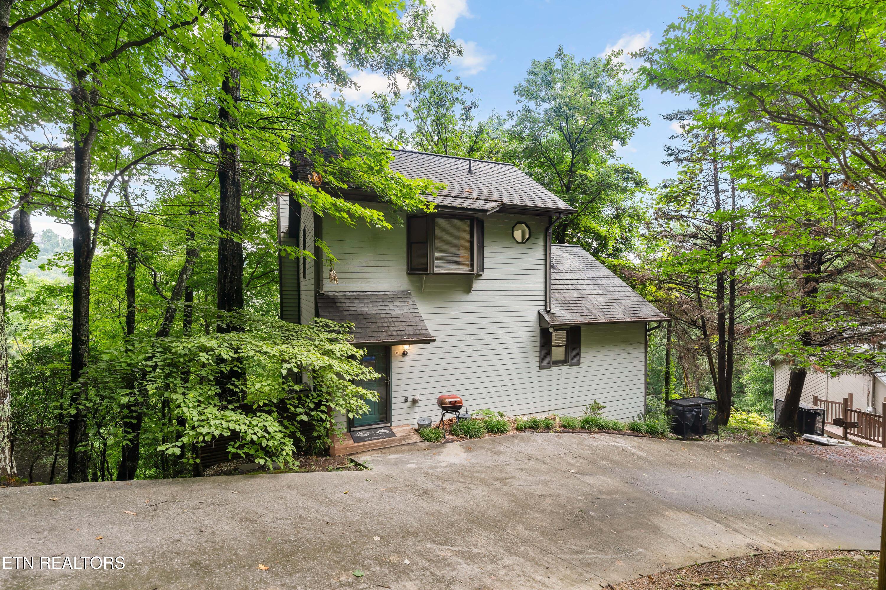 1523 Gillespie Way Gatlinburg TN 37738