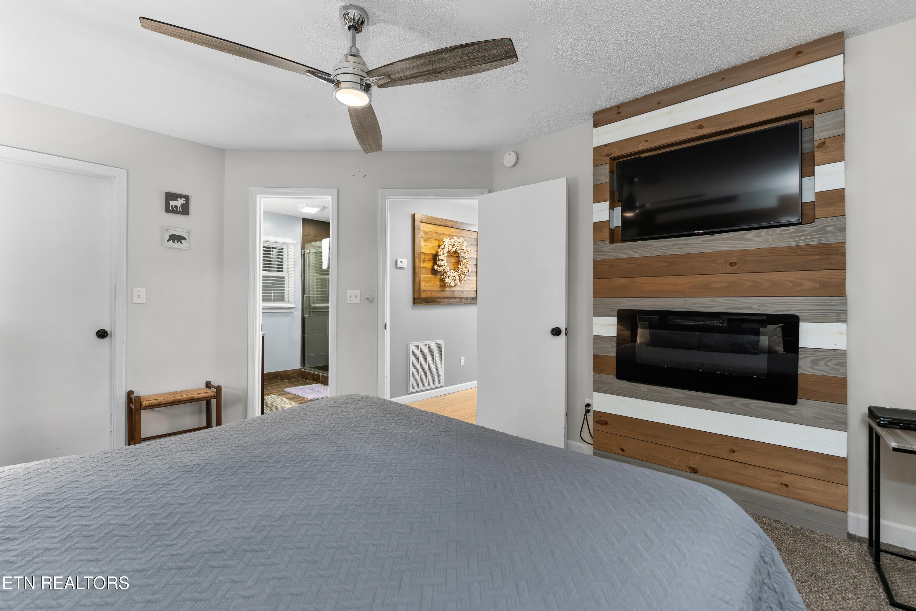 1523 Gillespie Way Gatlinburg TN 37738