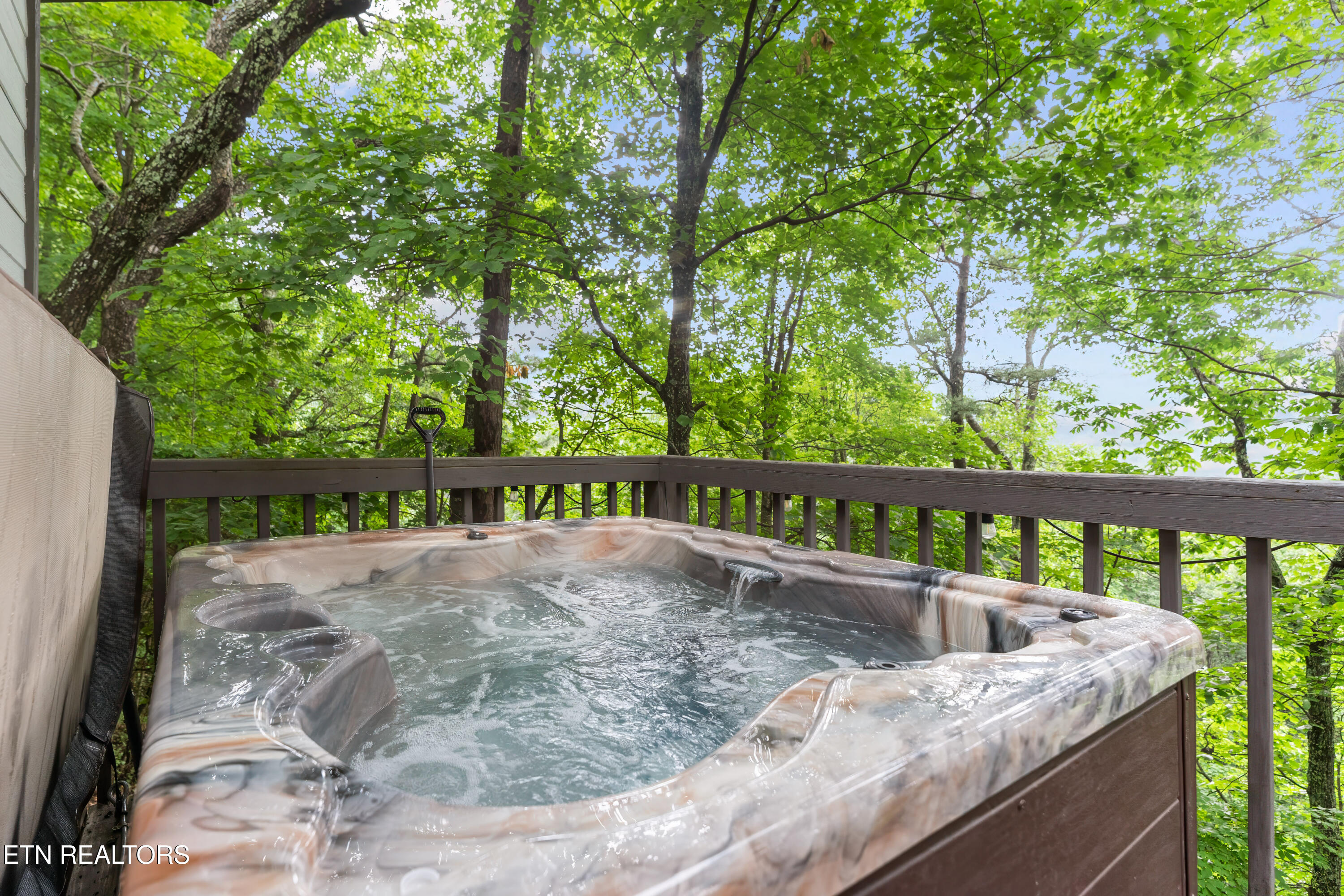 1523 Gillespie Way Gatlinburg TN 37738