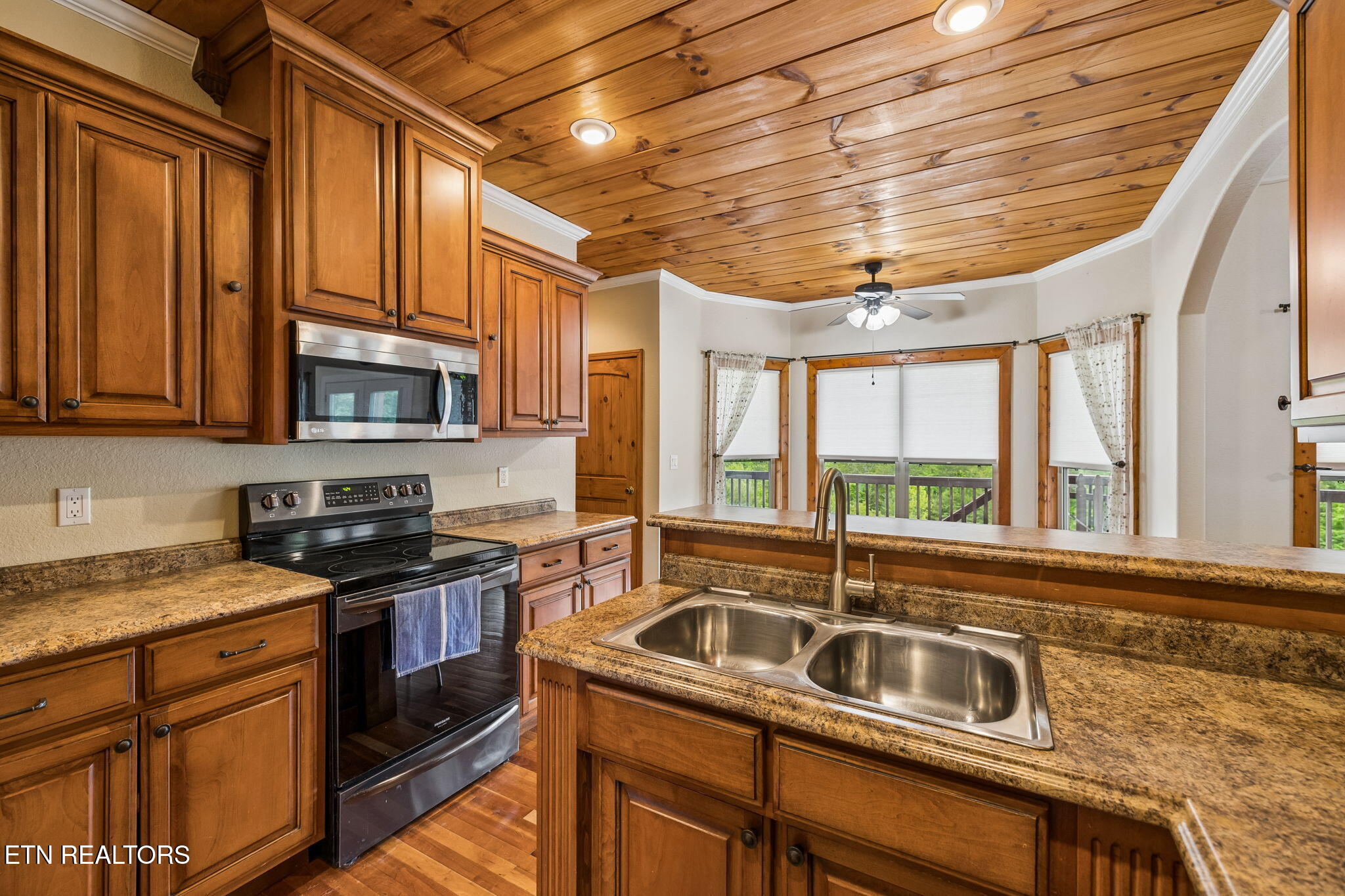 191 County Road 490 Etowah TN 37331