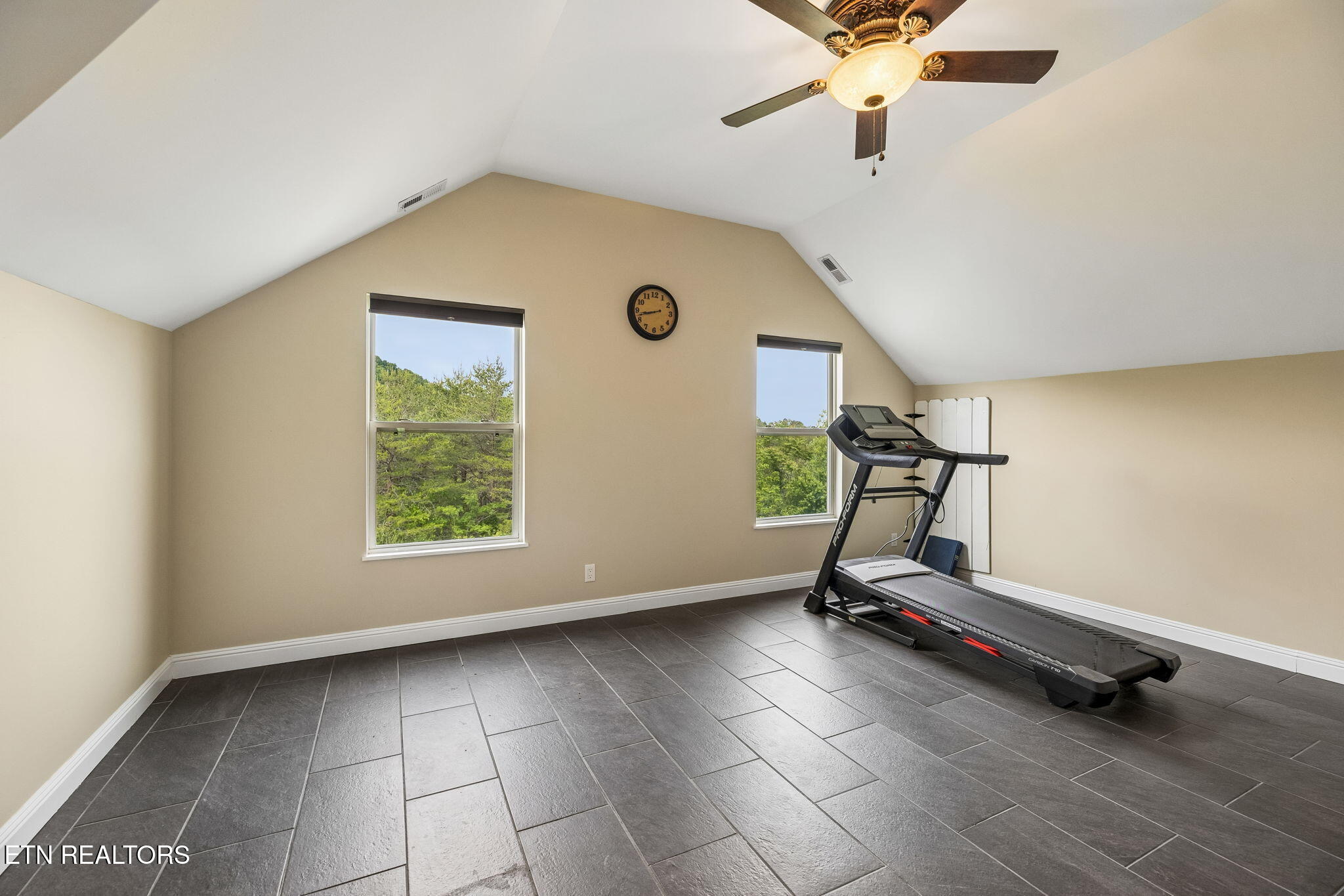 191 County Road 490 Etowah TN 37331