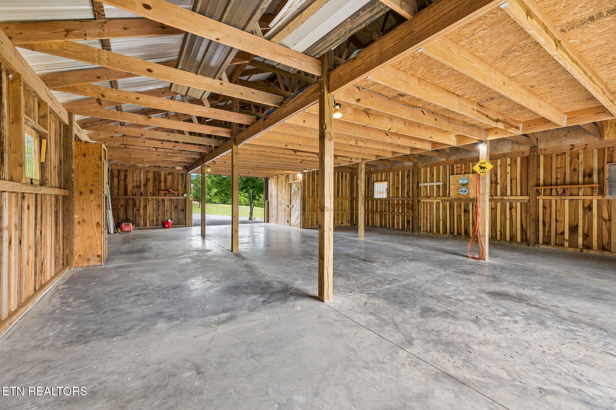 191 County Road 490 Etowah TN 37331