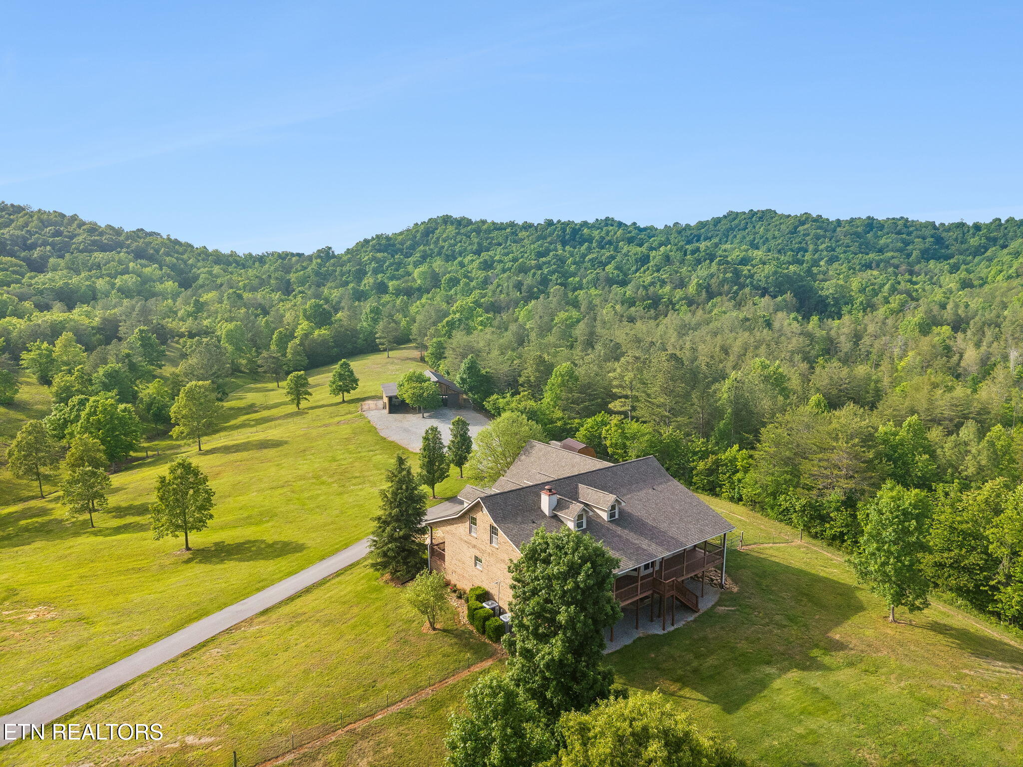 191 County Road 490 Etowah TN 37331