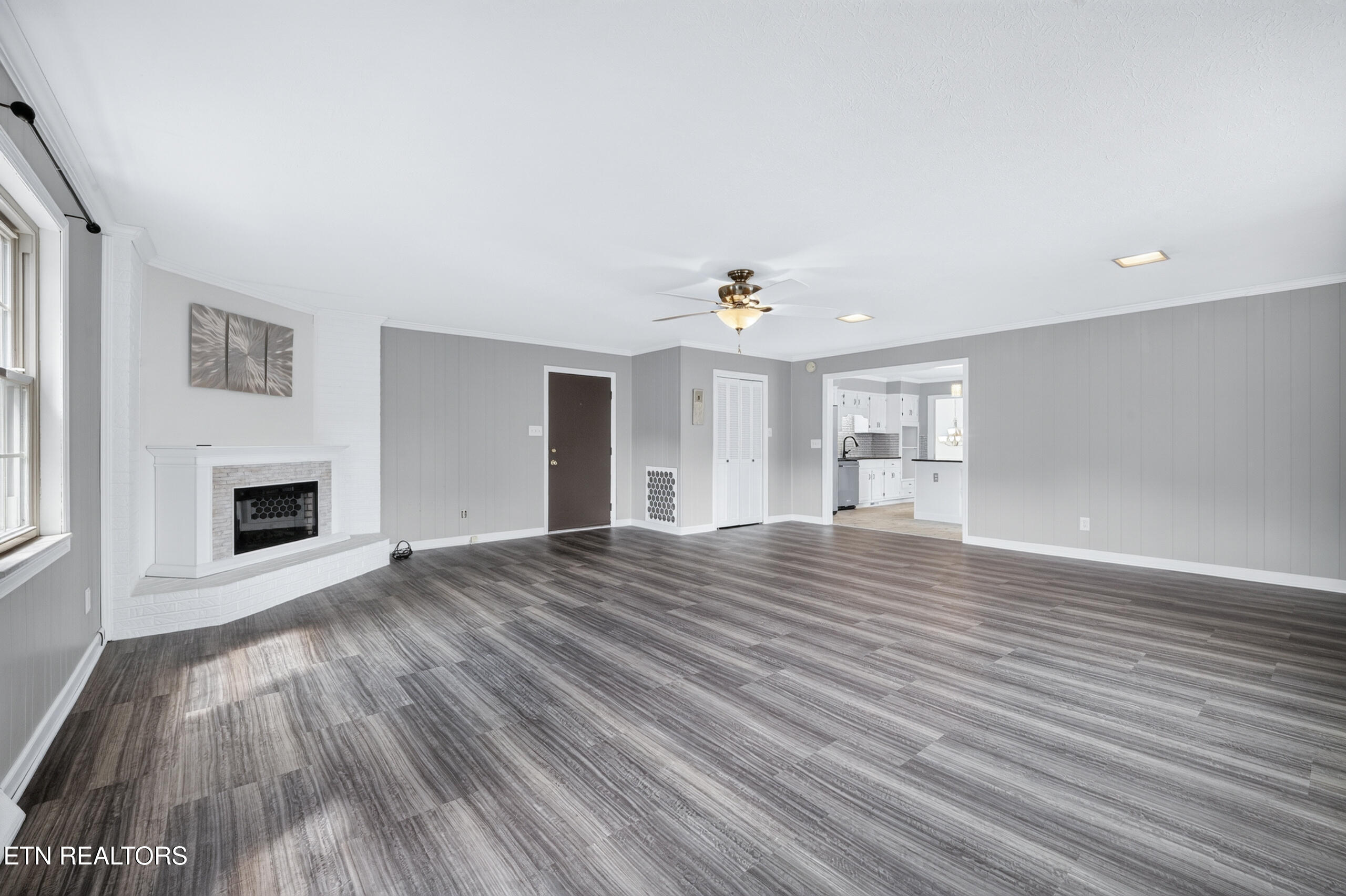 602 Greenwood Drive Clinton TN 37716
