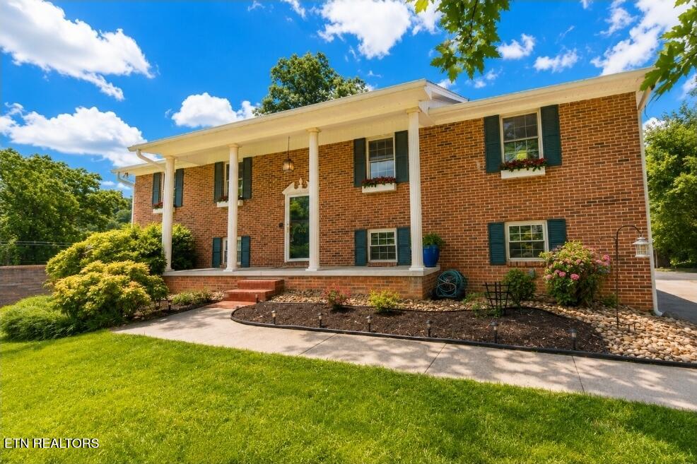 602 Greenwood Drive Clinton TN 37716