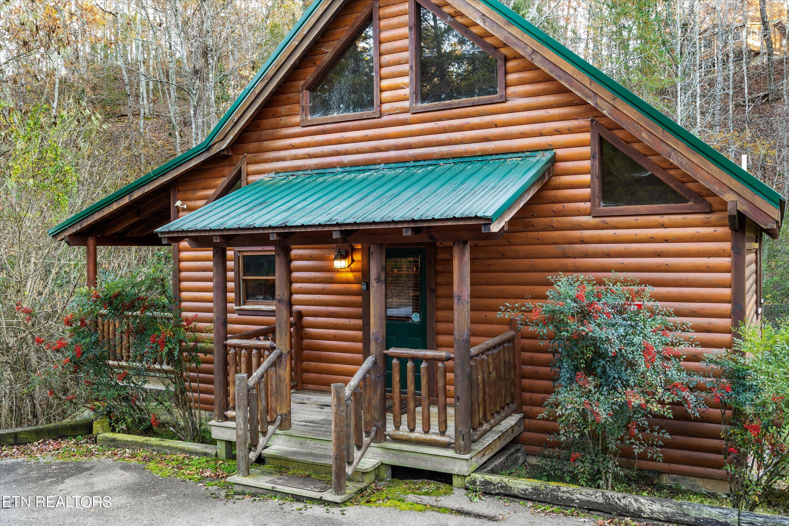 1323 Zachary Thomas Lane Sevierville TN 37876