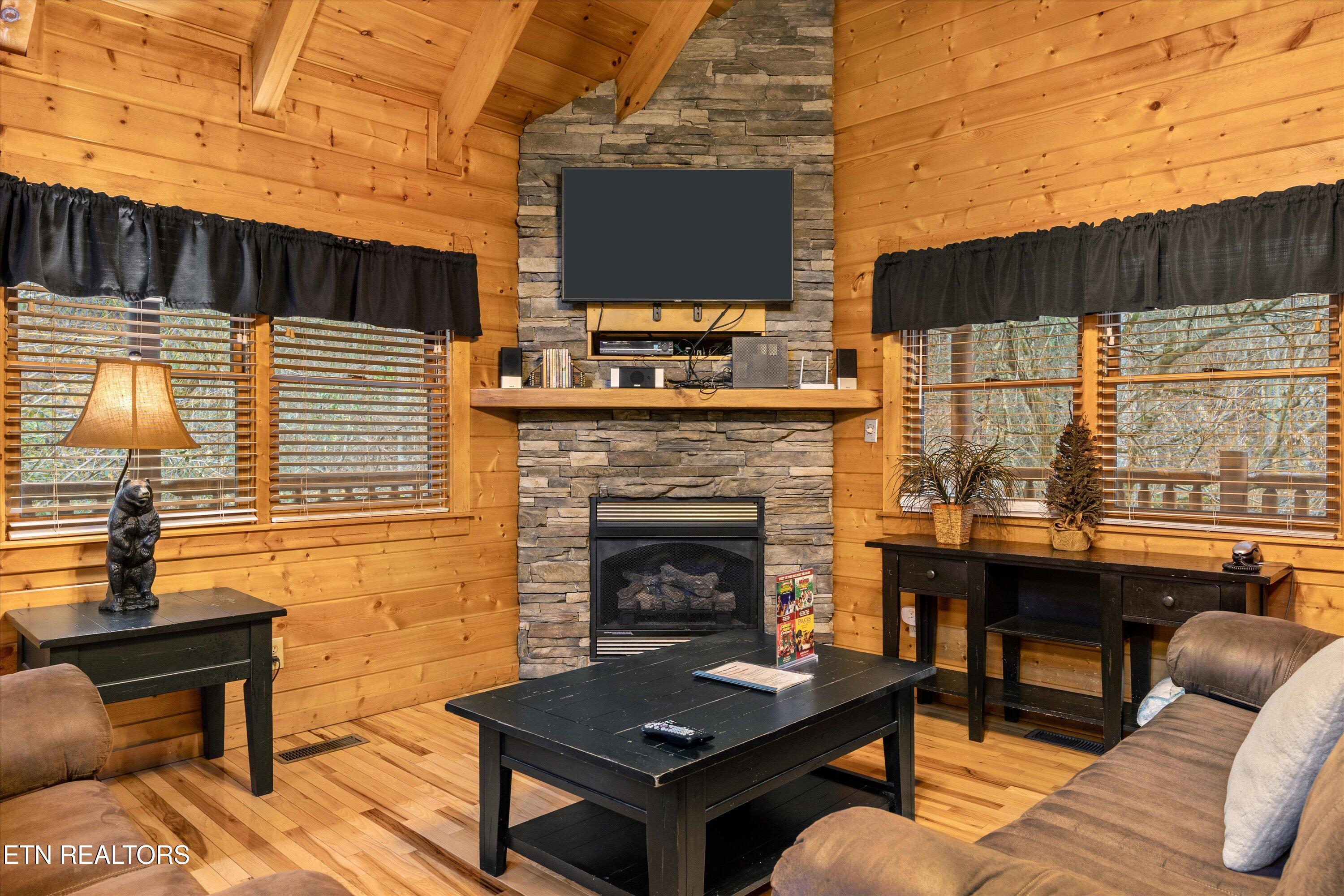 1323 Zachary Thomas Lane Sevierville TN 37876