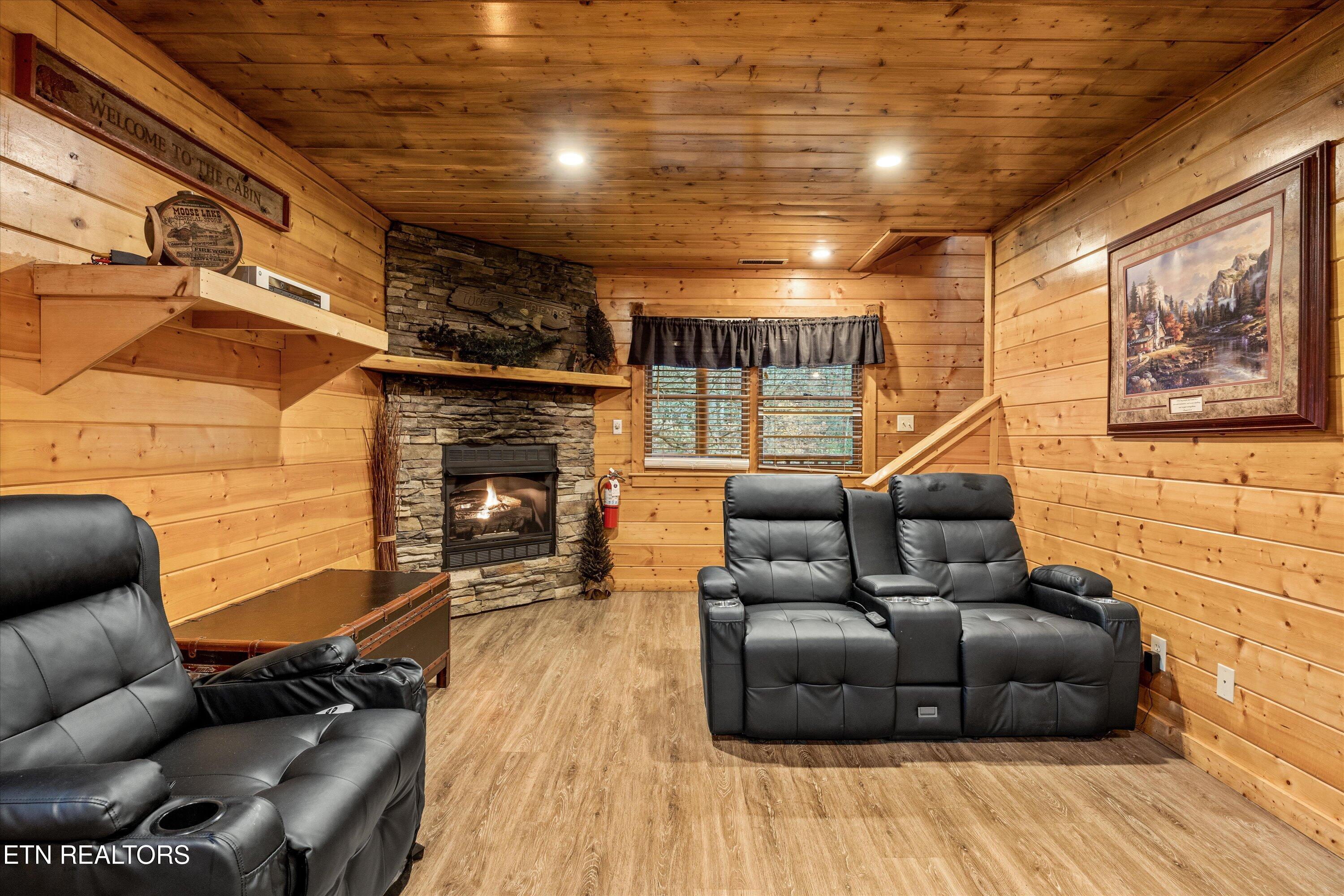 1323 Zachary Thomas Lane Sevierville TN 37876