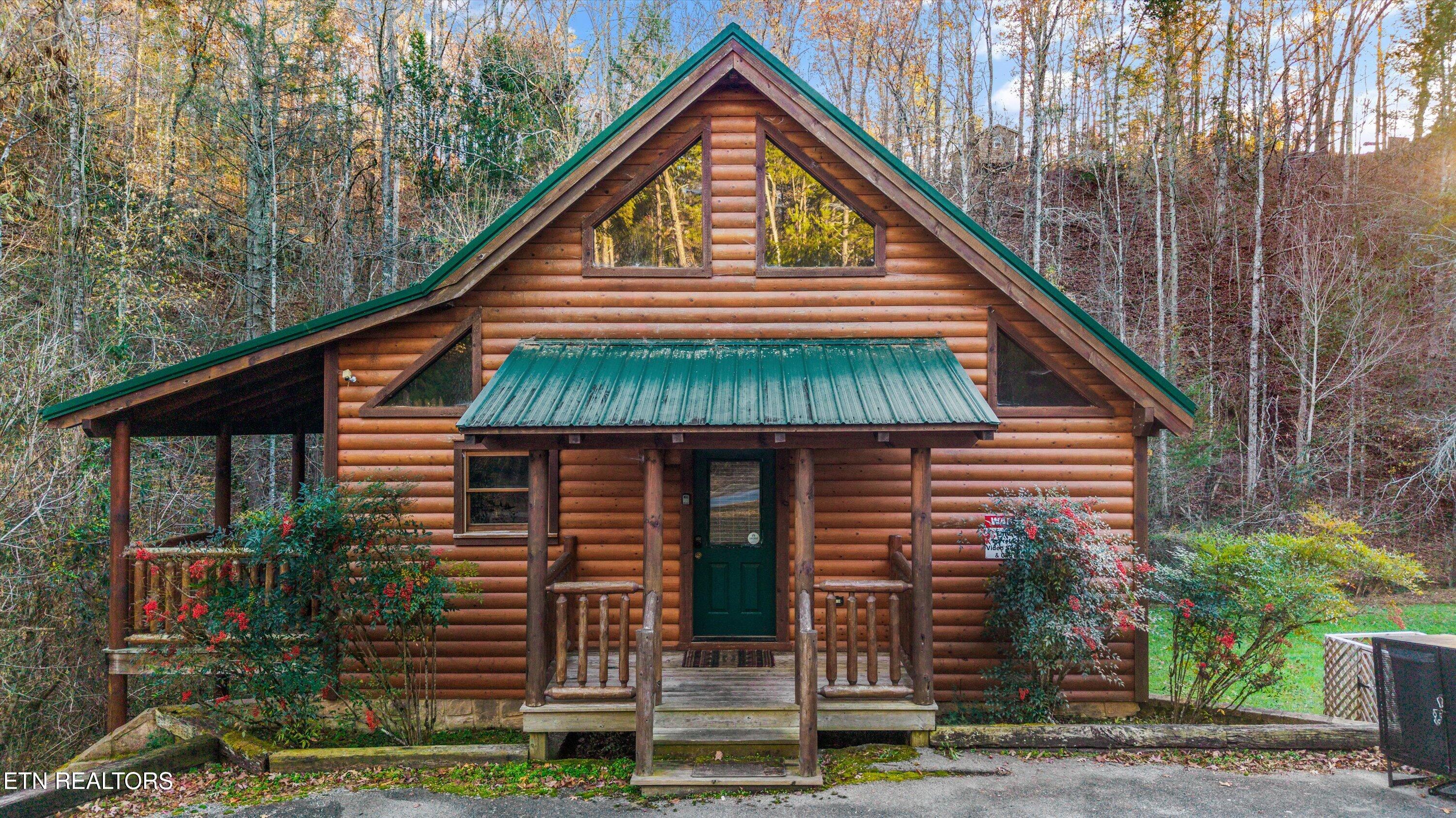1323 Zachary Thomas Lane Sevierville TN 37876