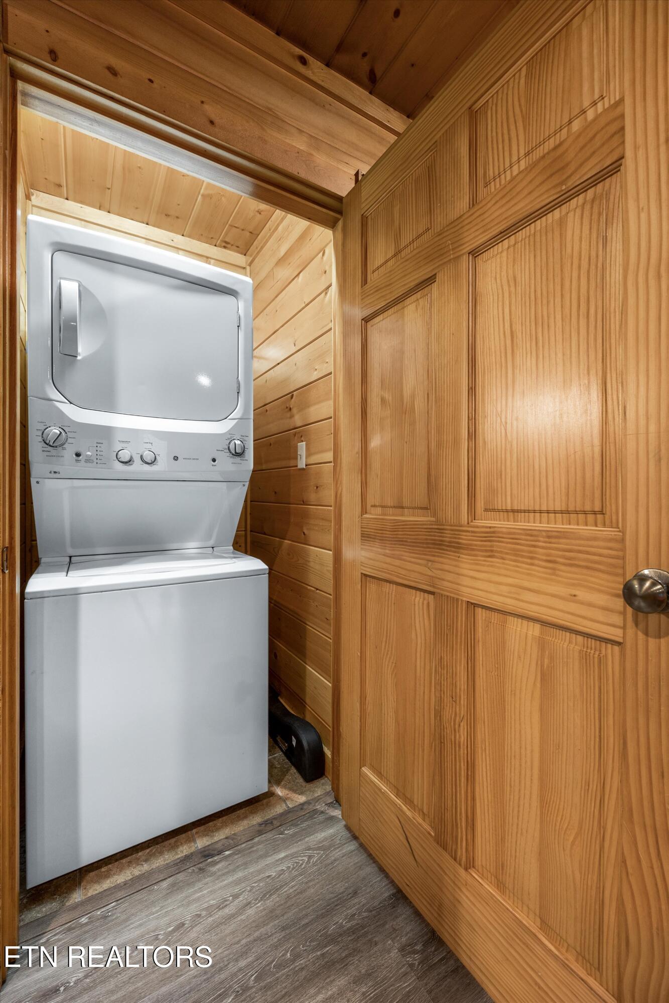 1323 Zachary Thomas Lane Sevierville TN 37876