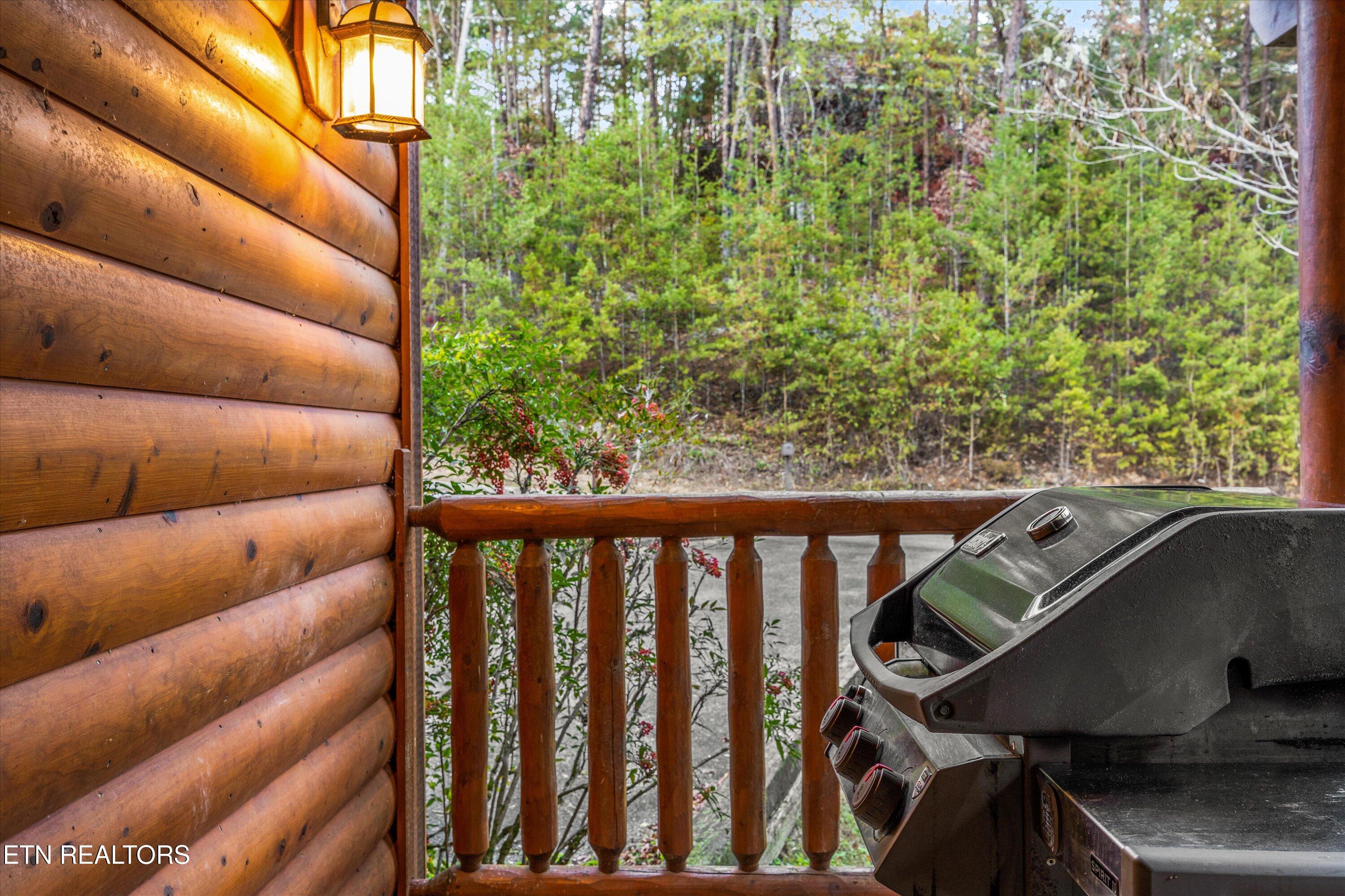 1323 Zachary Thomas Lane Sevierville TN 37876