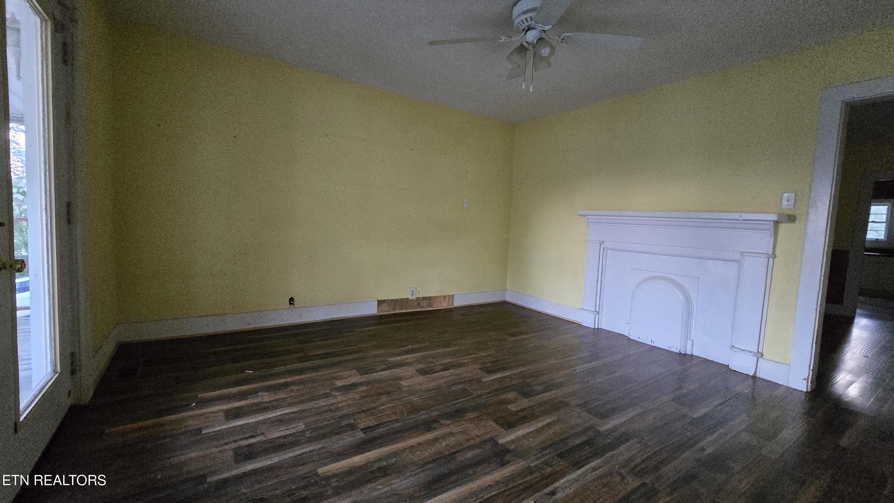 139 N Nevada Avenue Lafollette TN 37766