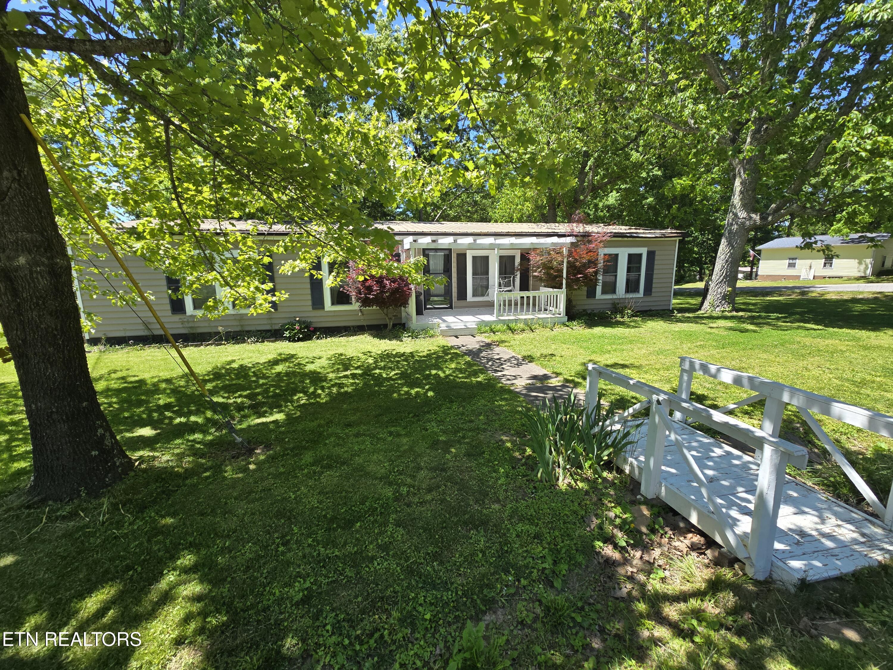313 Rugby Road Crossville TN 38558