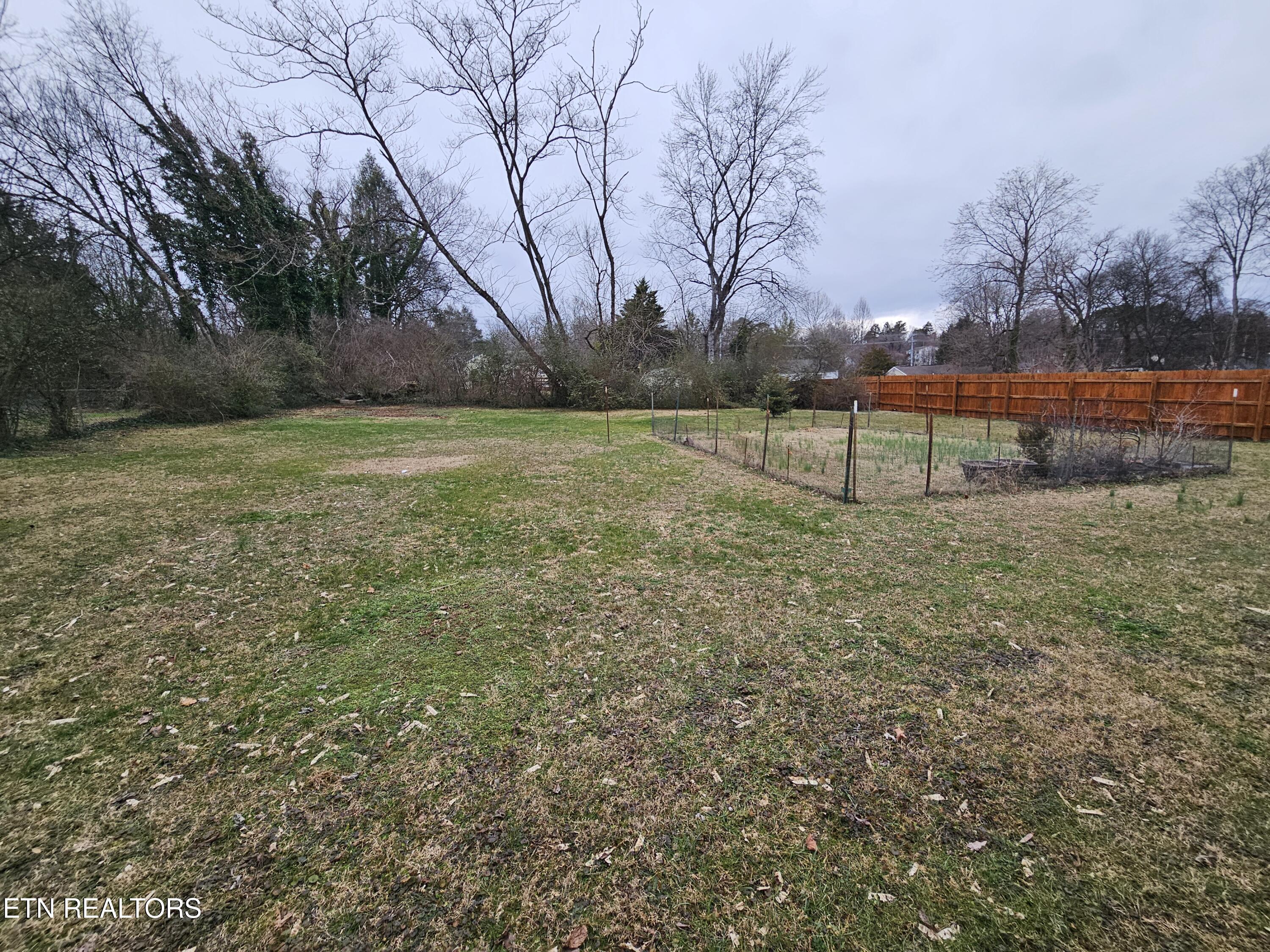 1801 NE Charles Drive Knoxville TN 37918