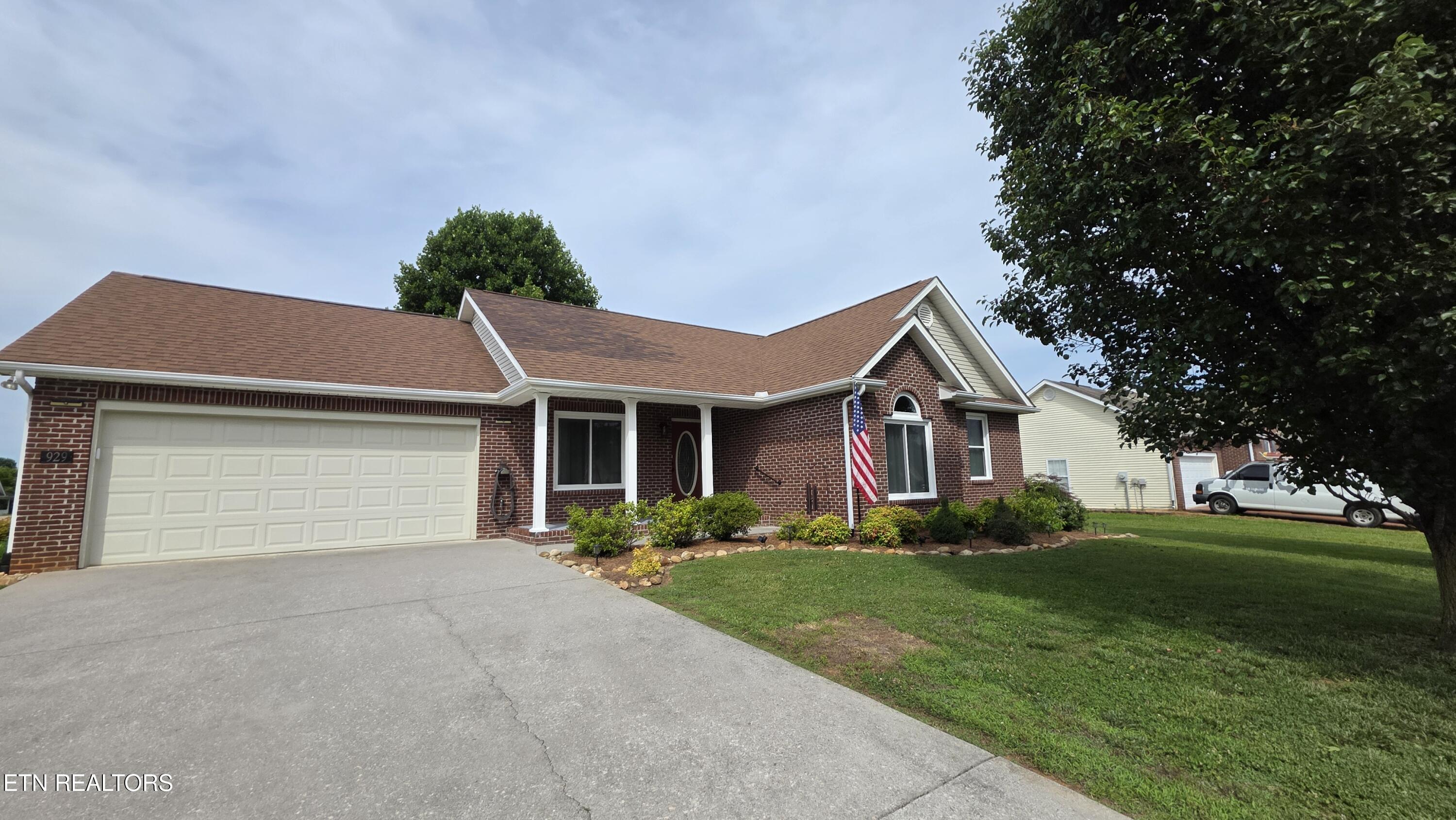 929 Mossy Grove Lane Maryville TN 37801