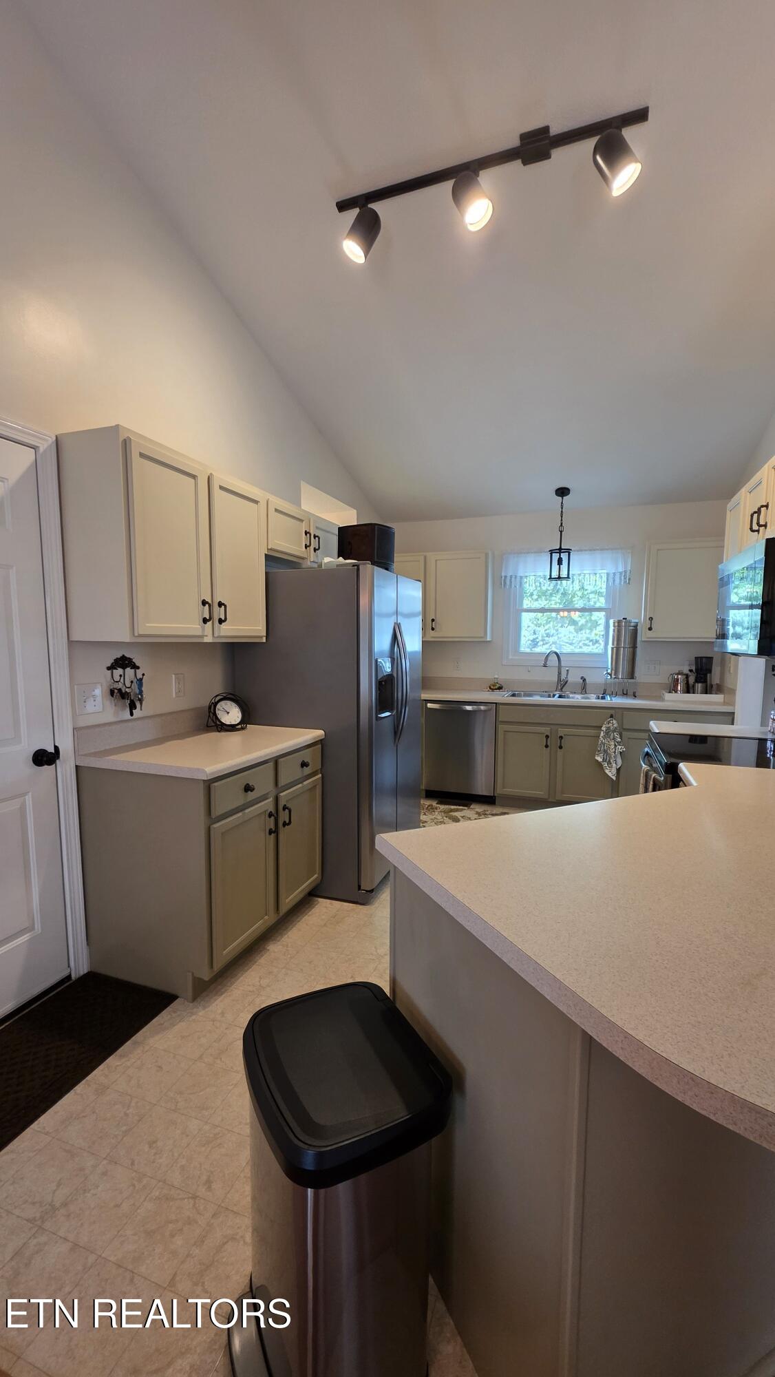 929 Mossy Grove Lane Maryville TN 37801